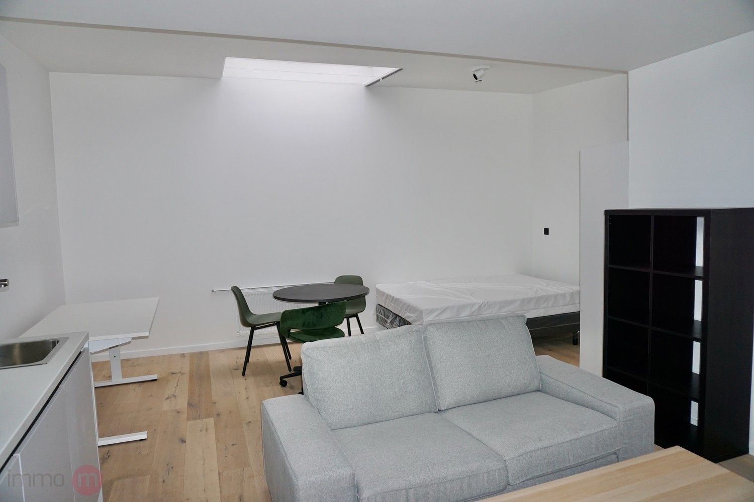 STUDIO te huur van 1/6-1/9 (3 maanden) GEMEUBELD foto 4