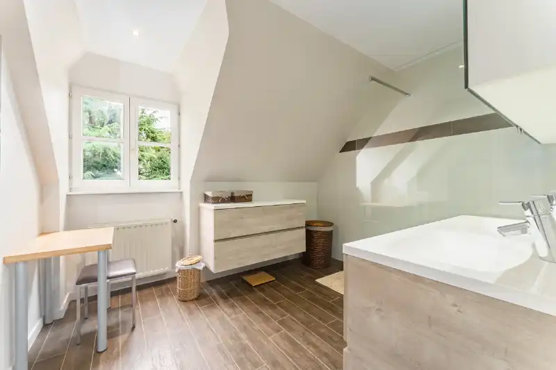 Ruime villa in de Roeselaarse stadsrand foto 16