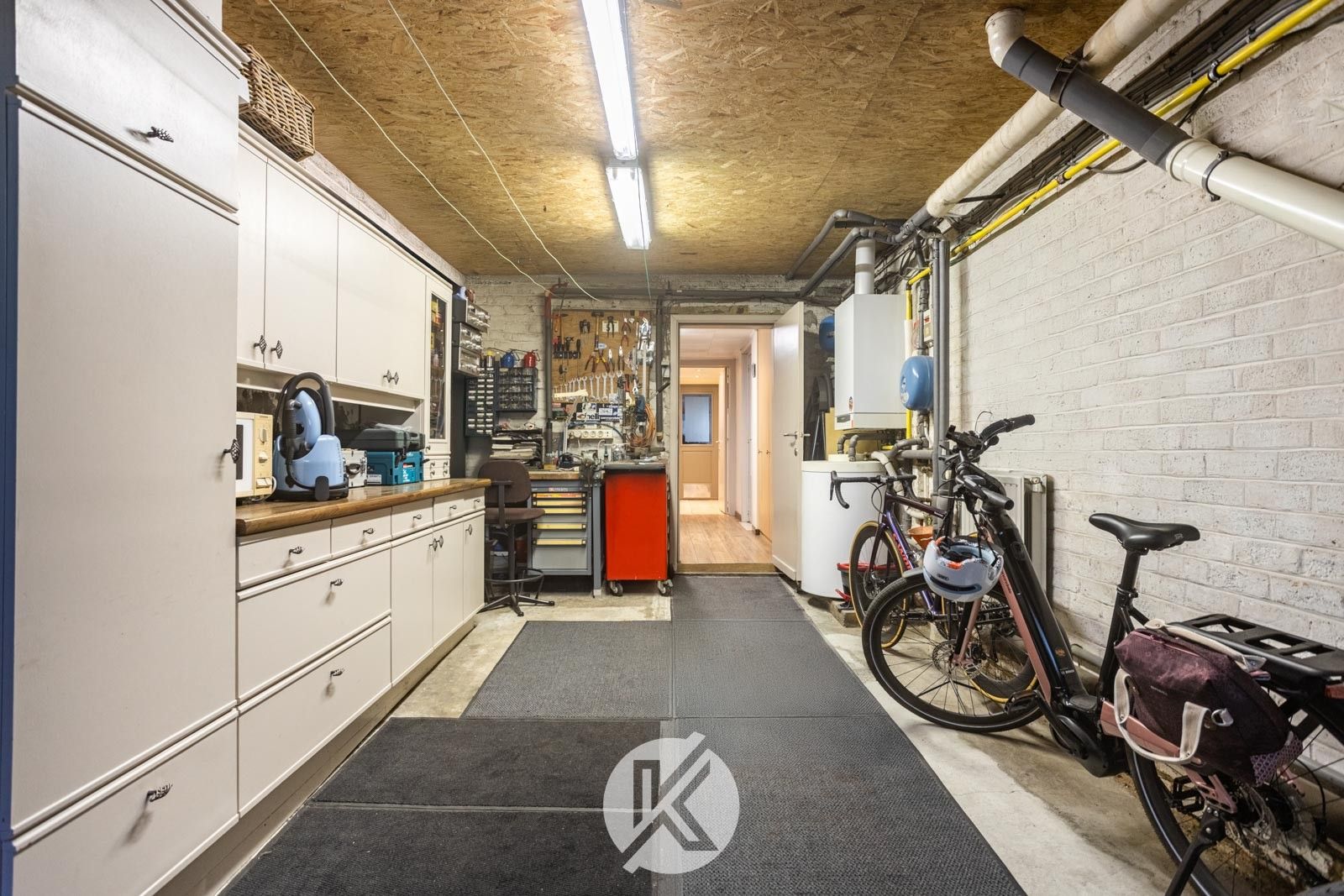 Charmante halfopen woning met ruime loods van 130 m² foto 17