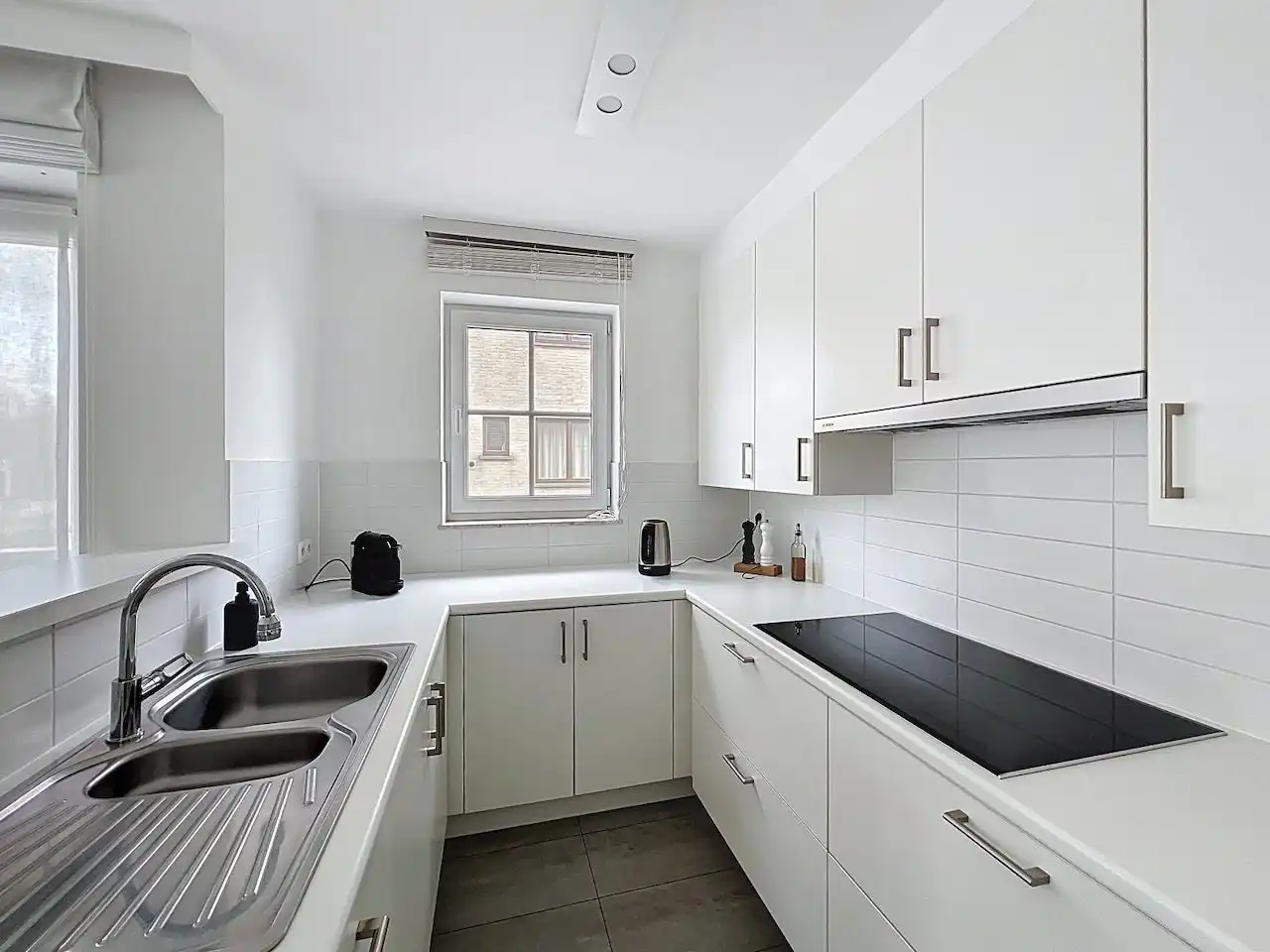 Recent hoekappartement met open zicht gelegen in de Knokkestraat. foto 16