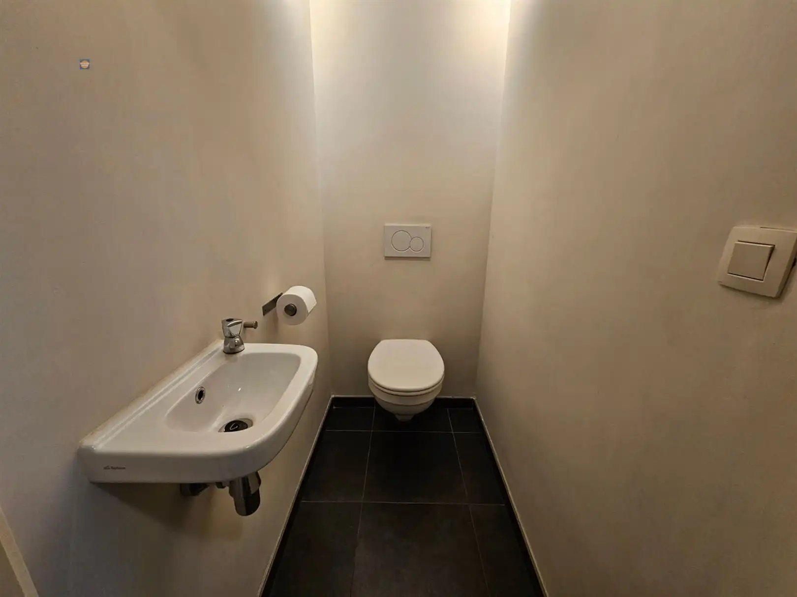 Gelijkvloers 2-slaapkamerappartement, terras en staanplaats foto 6