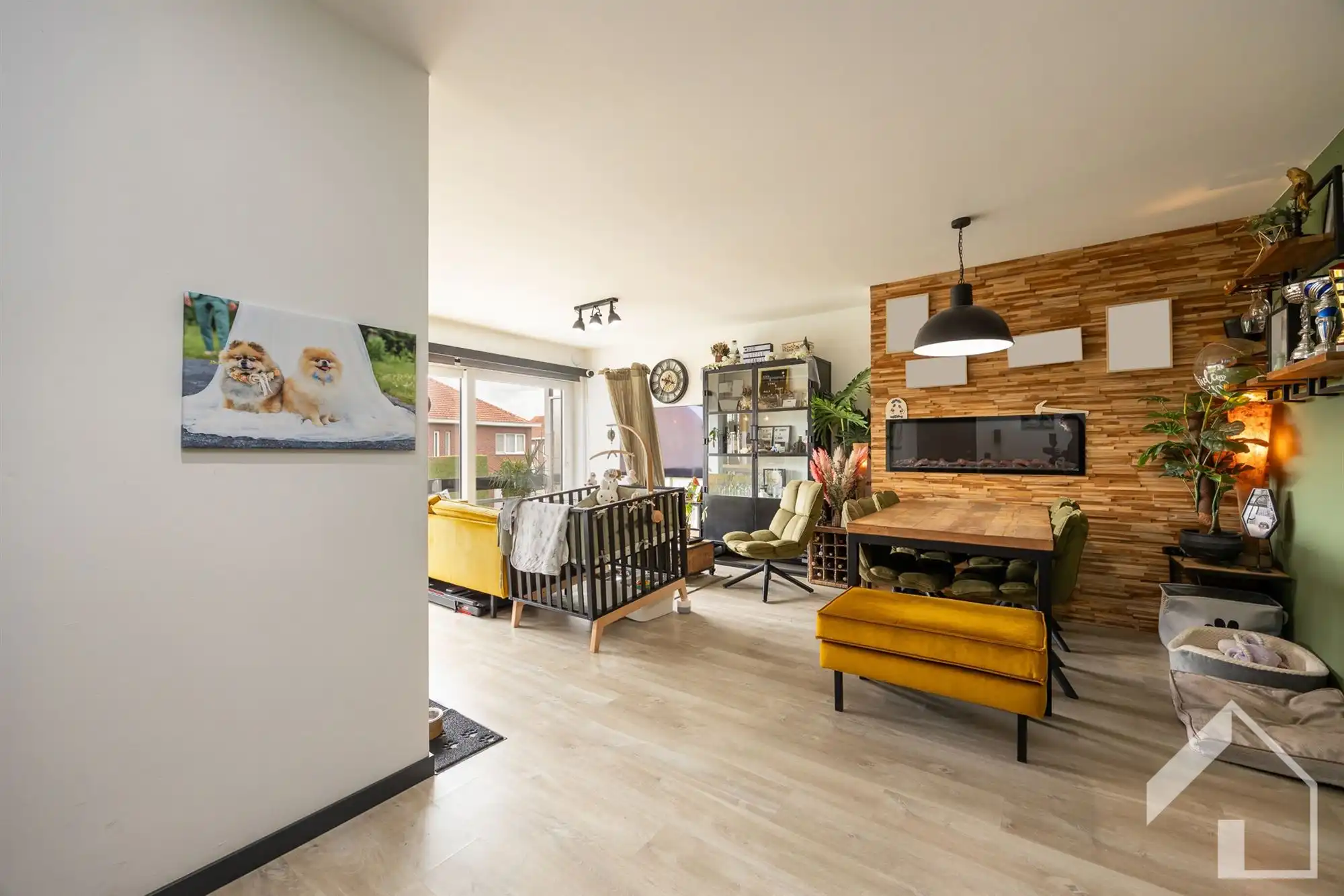 Instapklaar appartement met zwembad! foto 2