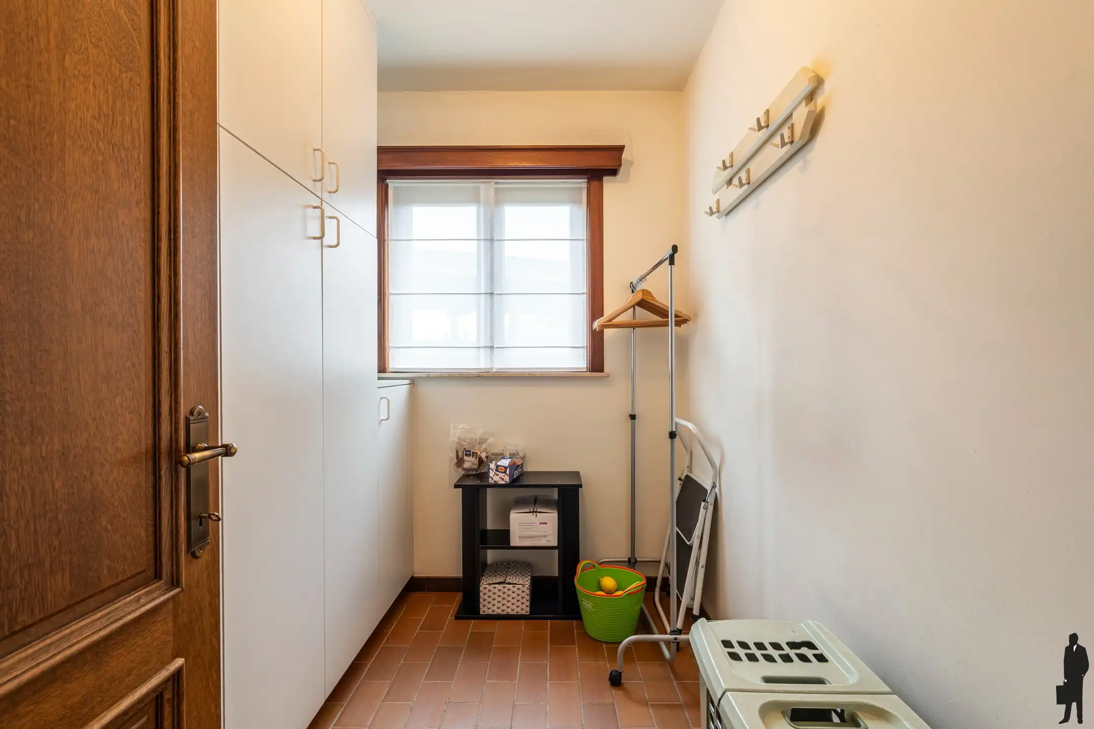 Uniek gelegen woning met 3 slpk. op zuidperceel van 2.609m² foto 9