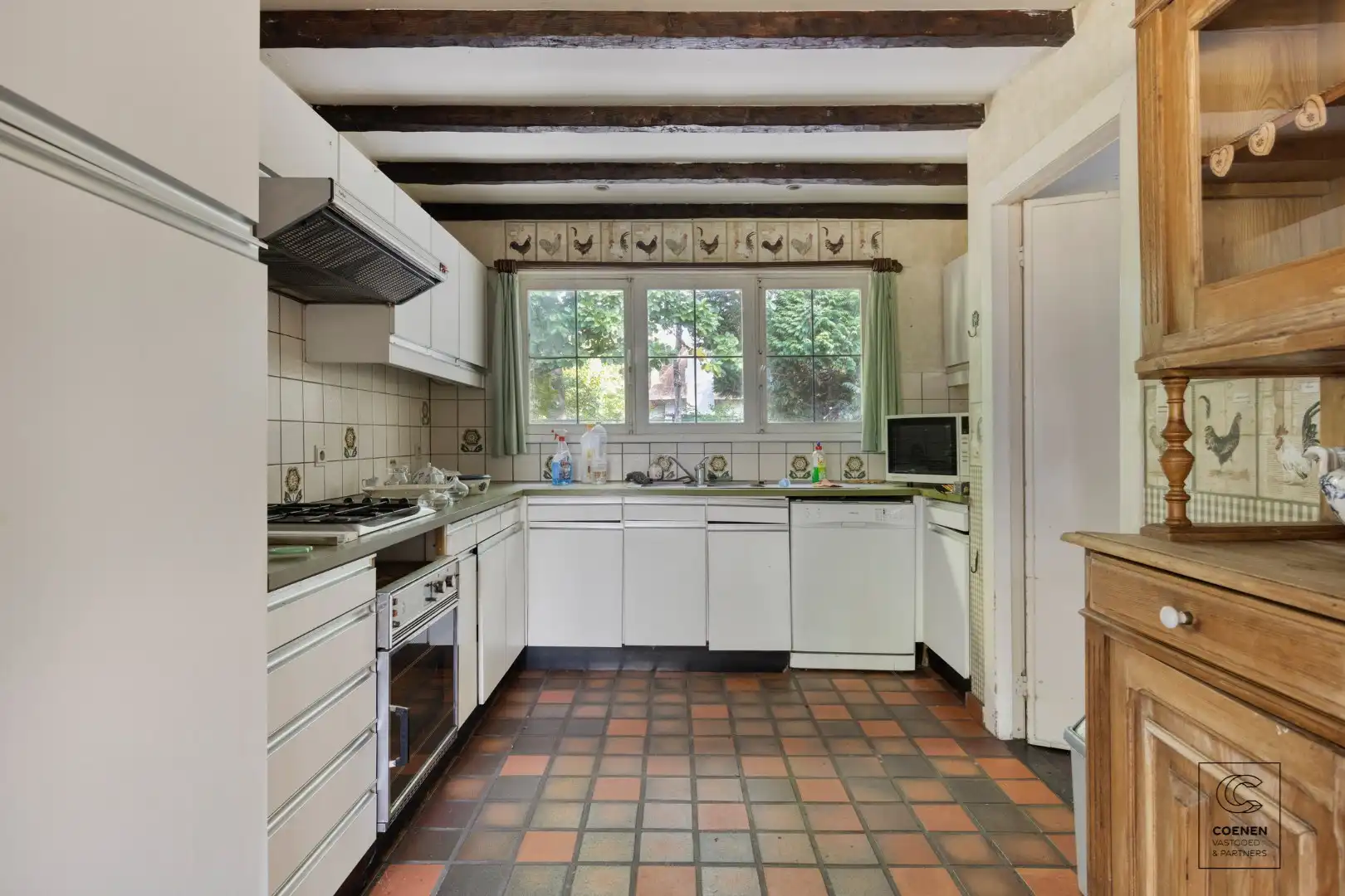 Prachtig perceel van 2682 m² met af te breken/te renoveren woning te Schilde! foto 8