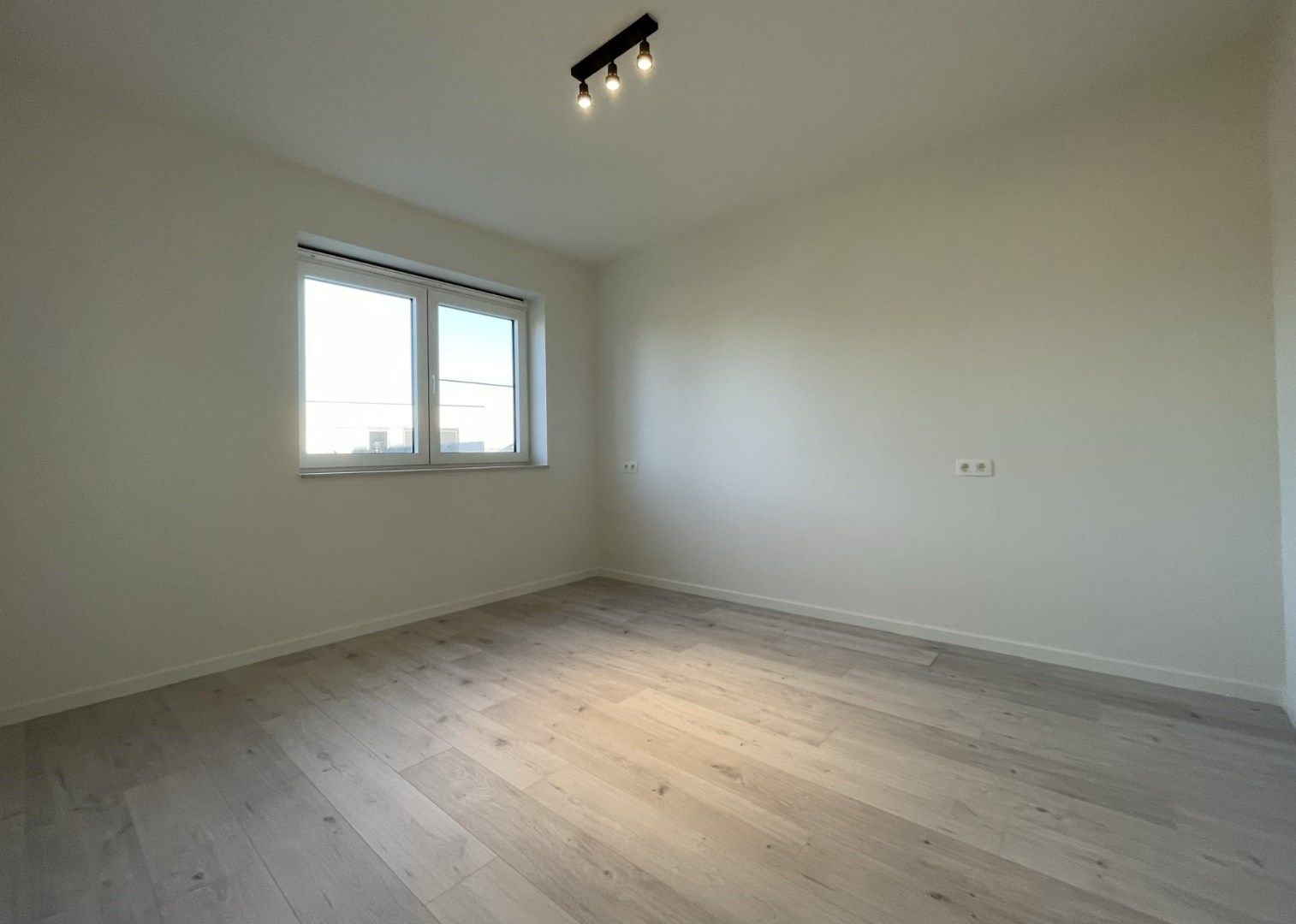 Ruim nieuwbouwappartement met 2 slaapkamers: bezoekmoment 18/09/2025 om 18u (zie tekst) foto 6