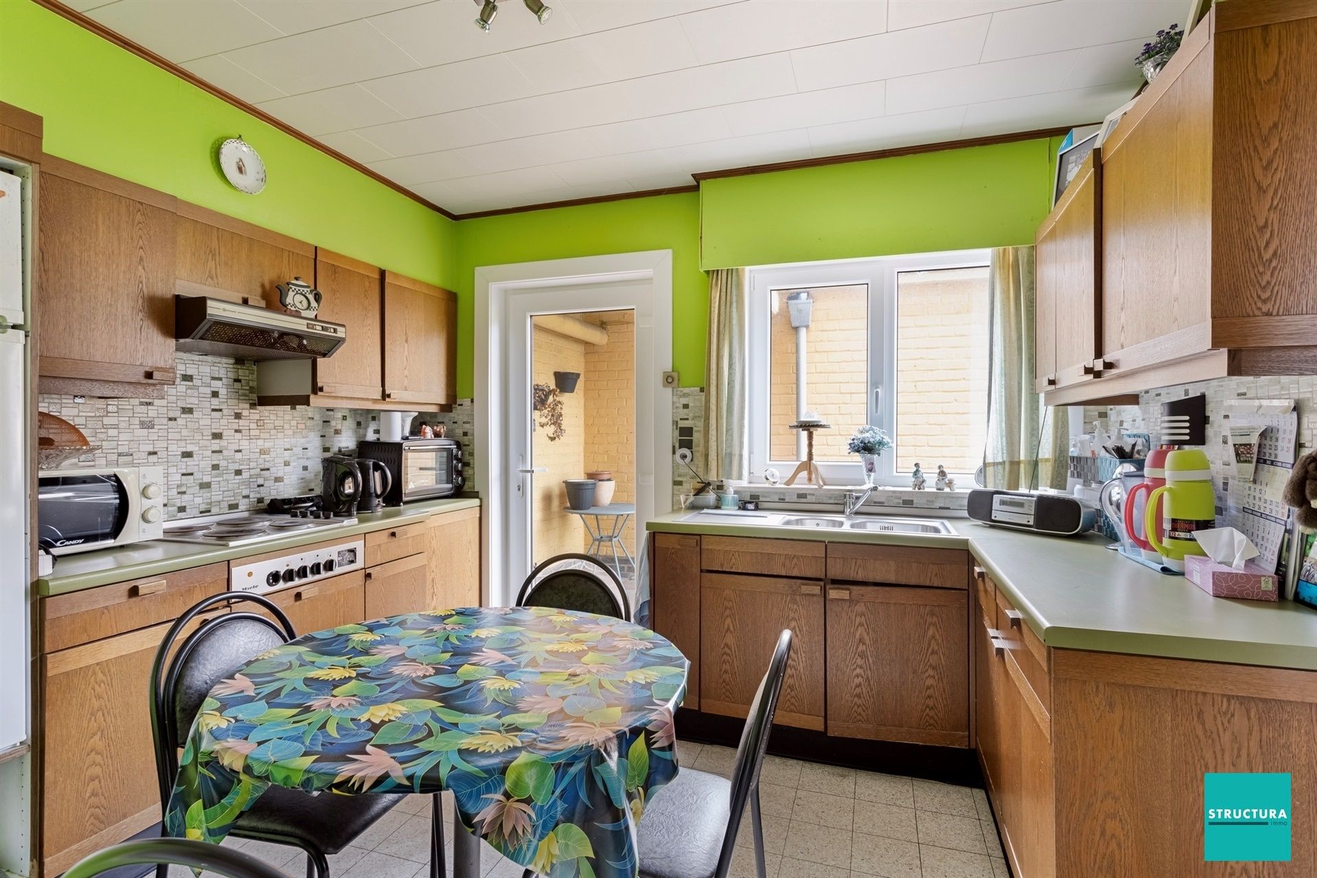 Driegevelwoning met zuid-west tuin in rustige straat foto 5