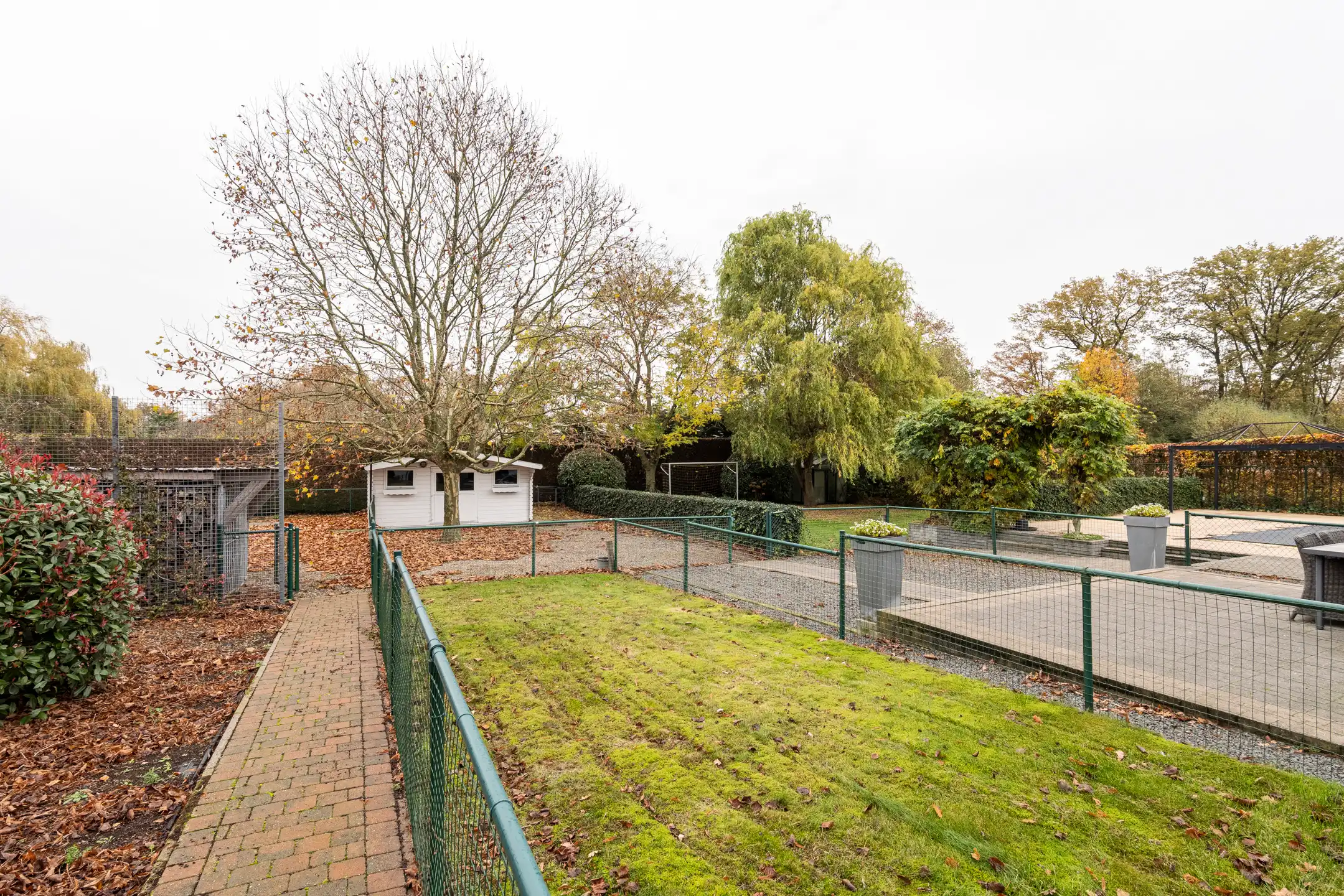 Charmant open bebouwing met panoramisch zicht en grote tuin foto 30