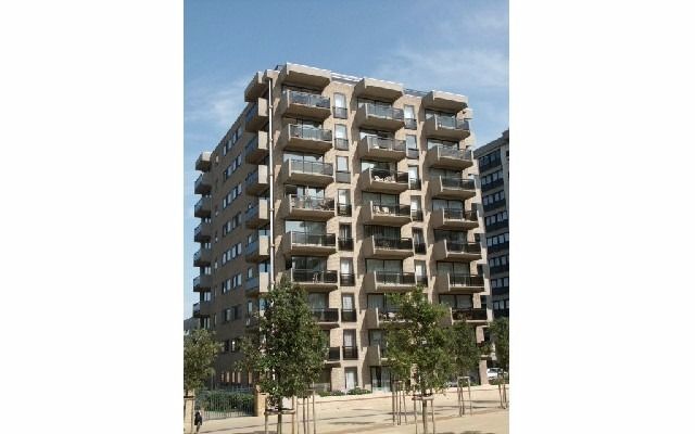 Garage te huur foto {{pictureIndex}}