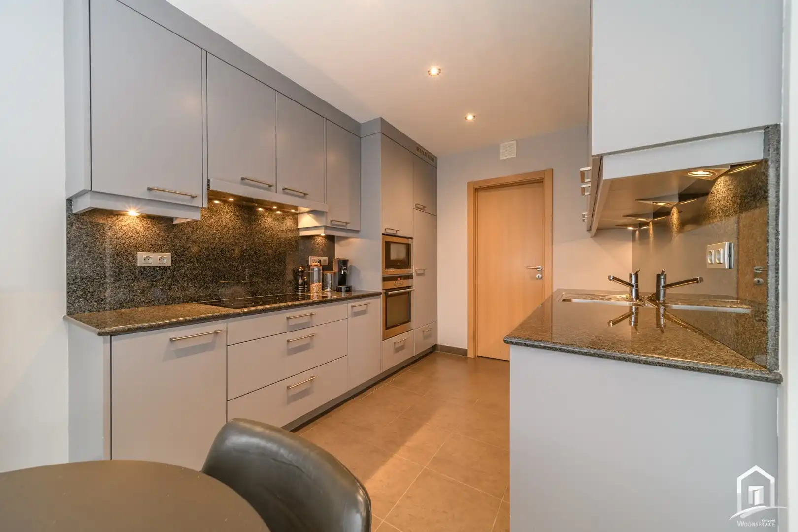Zeer mooi en gunstig gelegen appartement in hartje Ninove foto 11