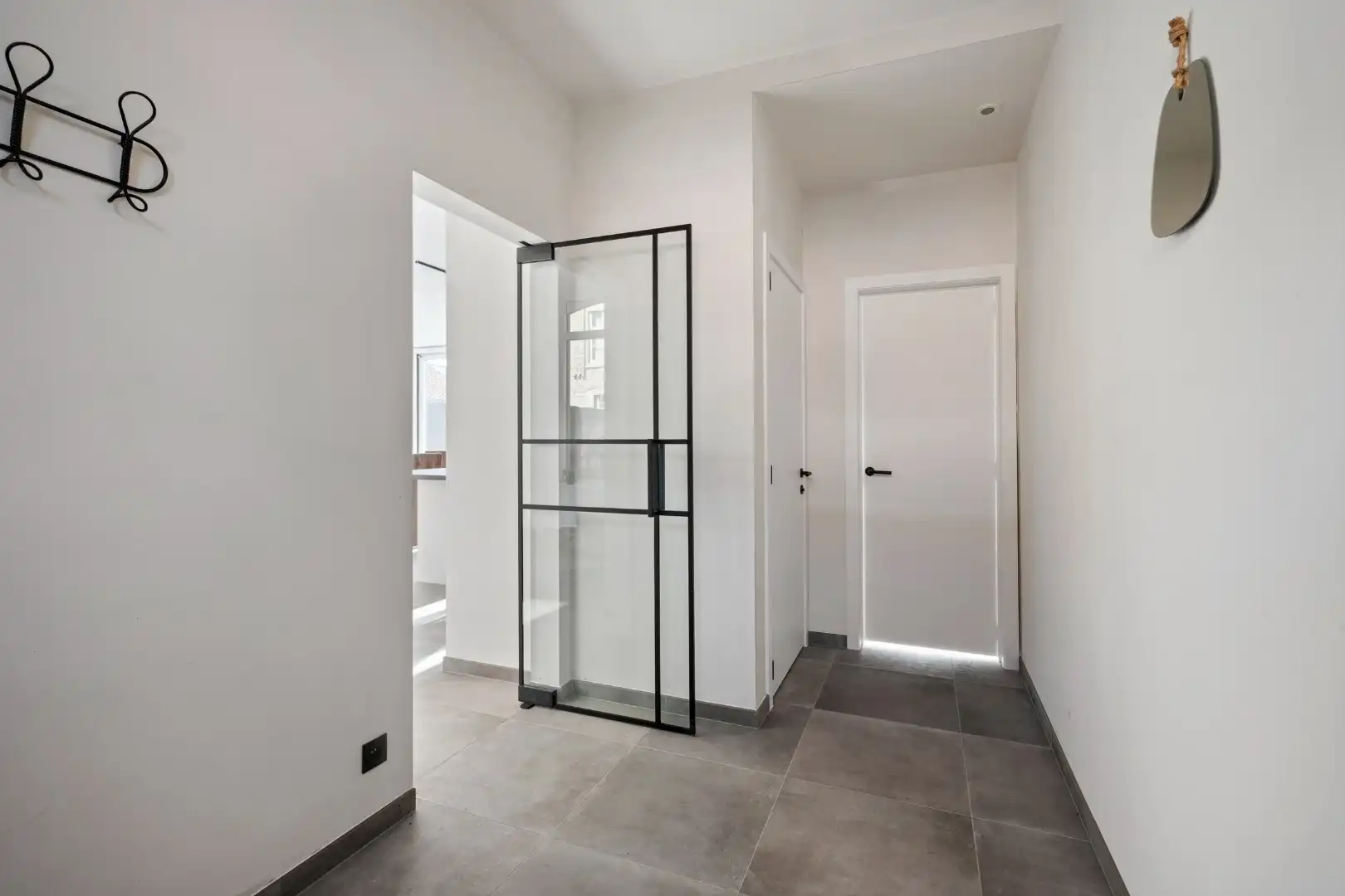 GERENOVEERDE WONING MET 3 SLPKS EN TUIN foto 5