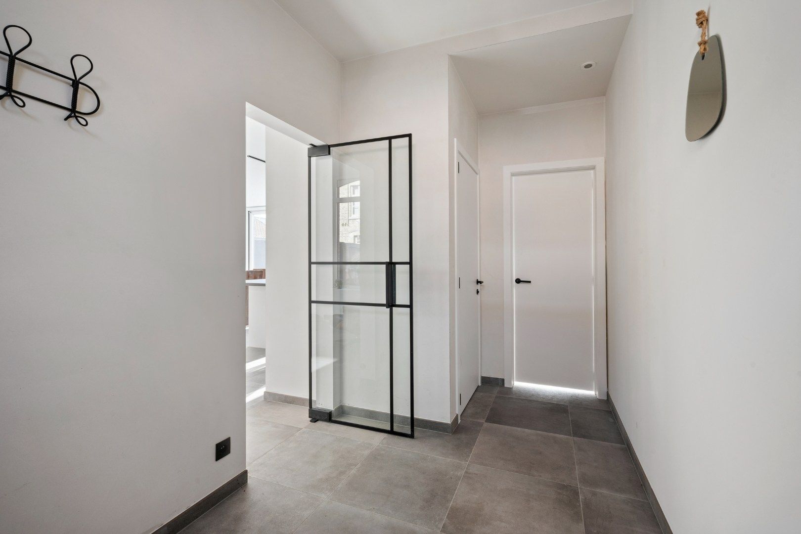 GERENOVEERDE WONING MET 3 SLPKS EN TUIN foto 5