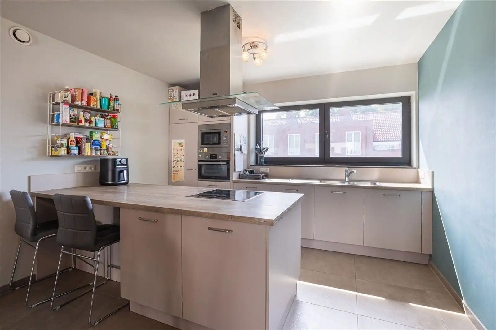 Recent appartement, rustig gelegen, doch op 200m van centrum foto 9