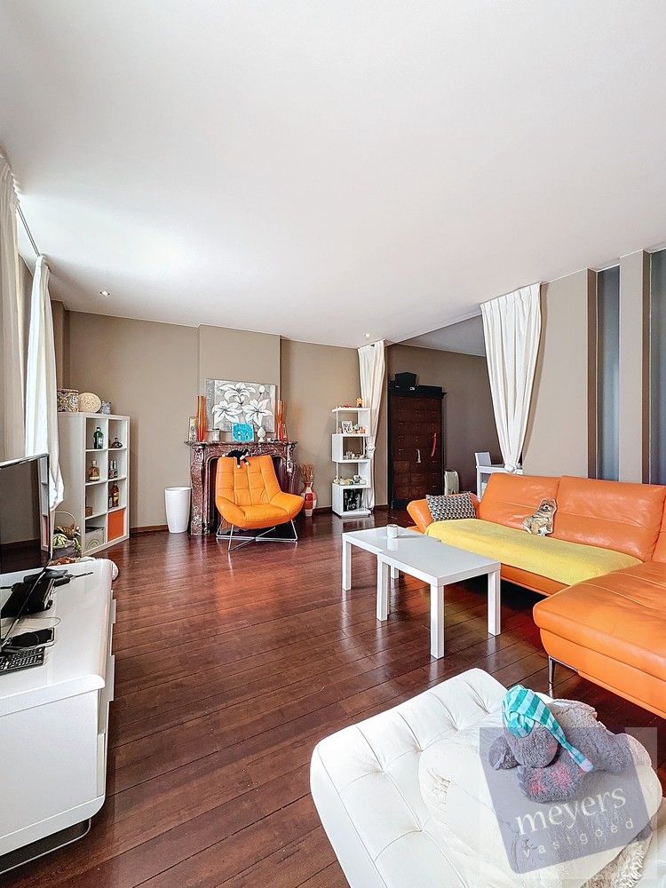 Handelspand met woonst op toplocatie in Hasselt foto 17