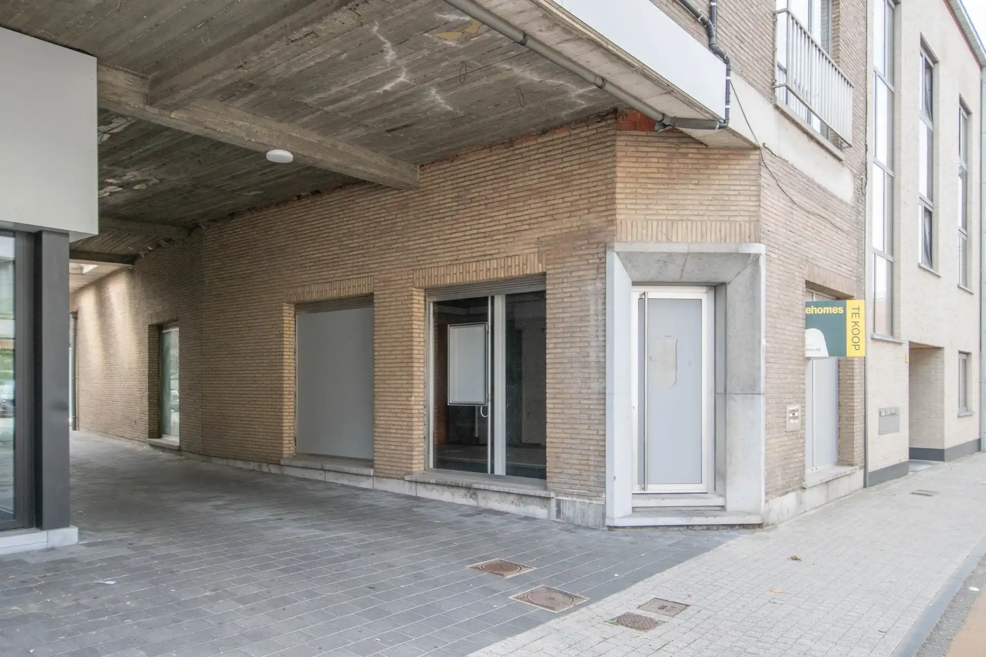 Commerciële ruimte te koop Kerkstraat 60 - 9170 Sint-Gillis-Waas