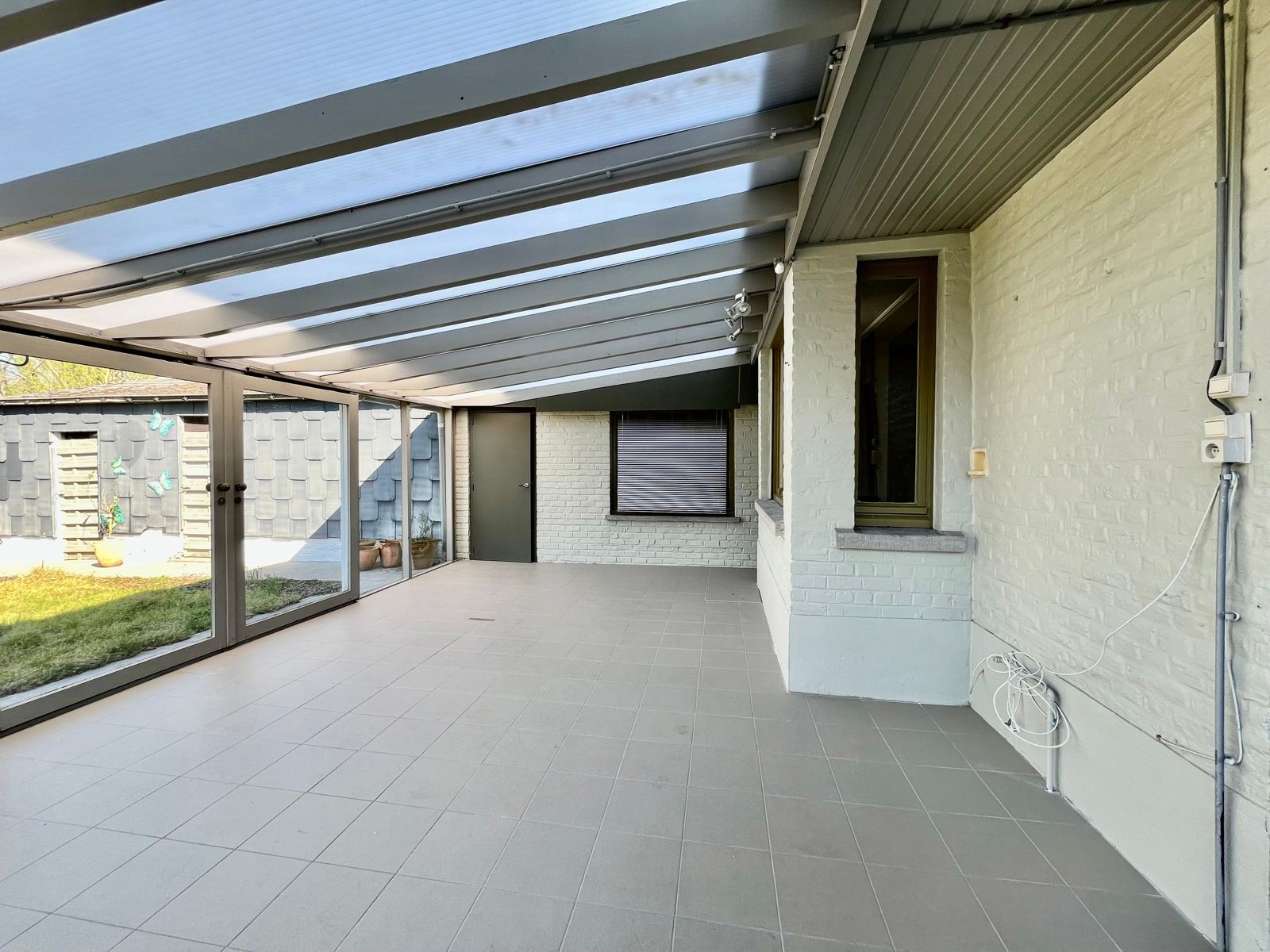 Zeer ruime woning met grote tuin en vrij zicht. foto 20