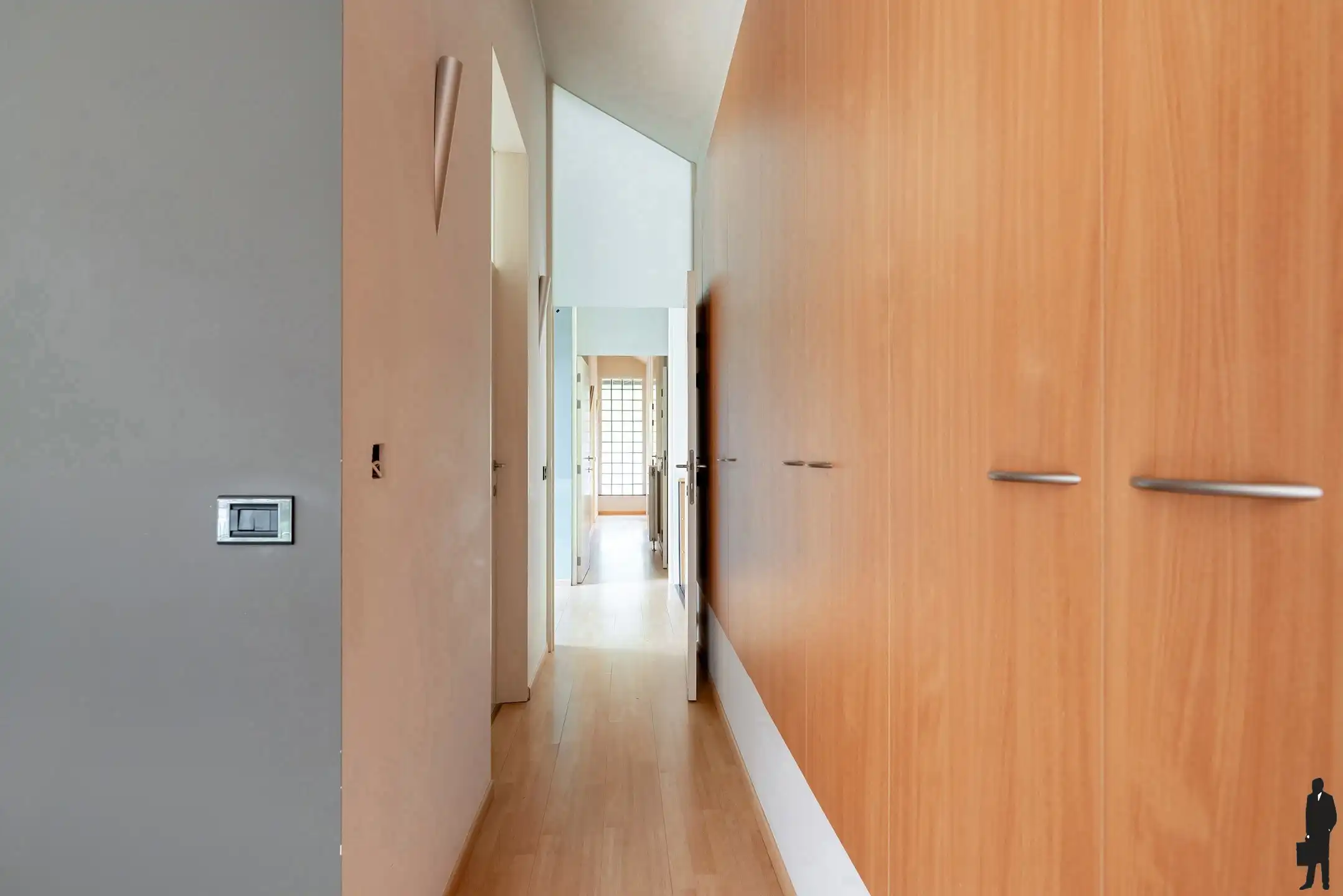 Moderne woning op perceel van ca. 3.500m² foto 17