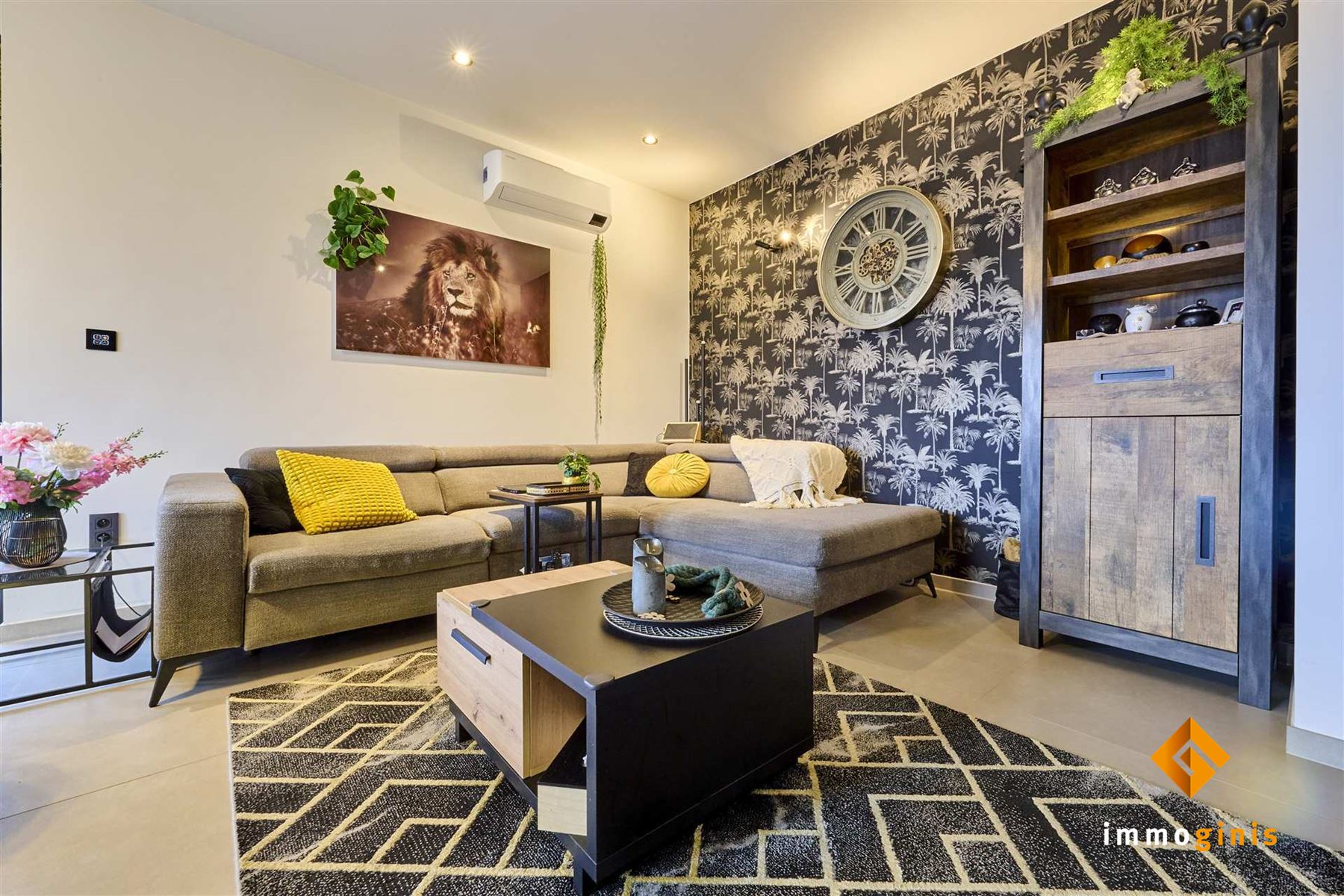 Luxueus 3-slaapkamerappartement met zéér ruim terras, gelegen op de 2e verdieping. foto 4