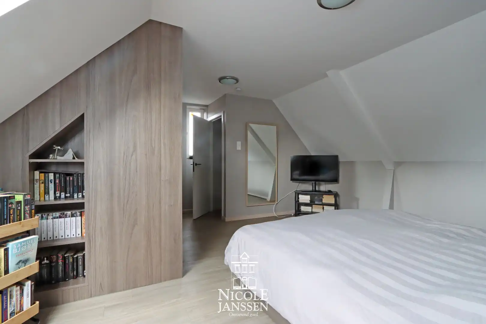 Charmante halfvrijstaande woning  foto 20