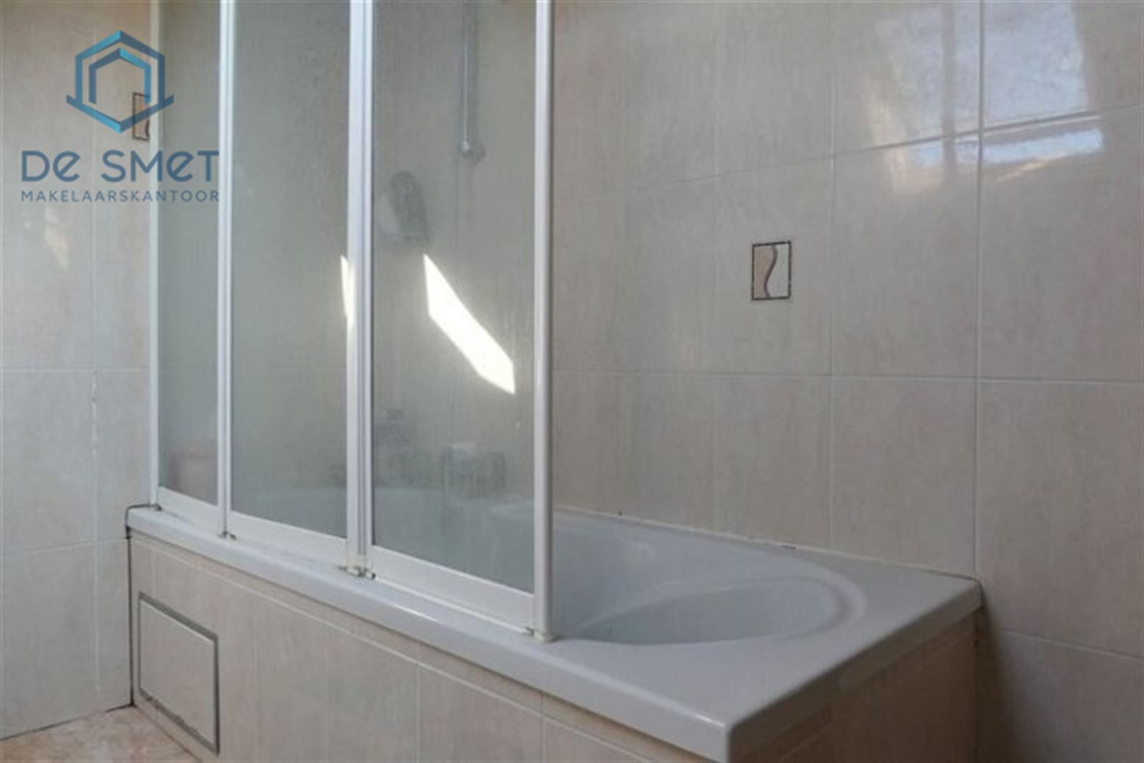 Veelzijdige Woning om te Vormen naar woning, Zonnig Terras en Grote Tuin in het Charmante Voorde foto 16