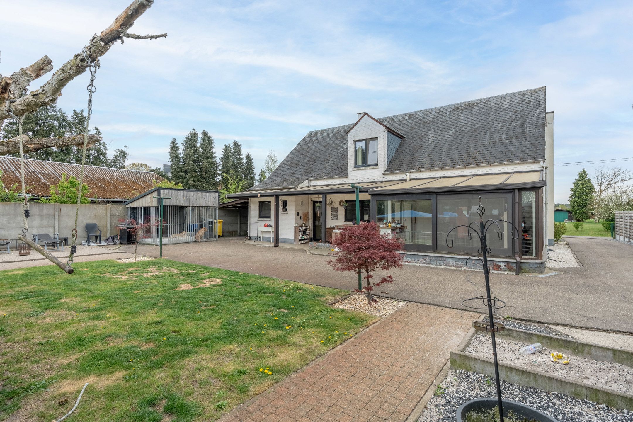 Ruime woning op gunstig gelegen perceel van 922 m² foto 42