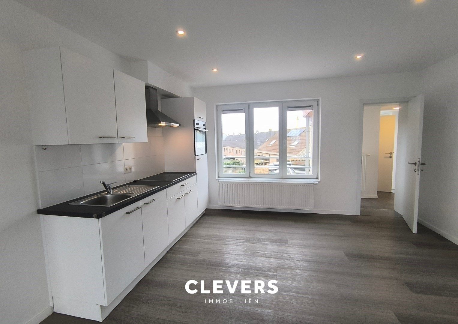 Topaanbieding te huur! Gerenoveerde duplex foto 2