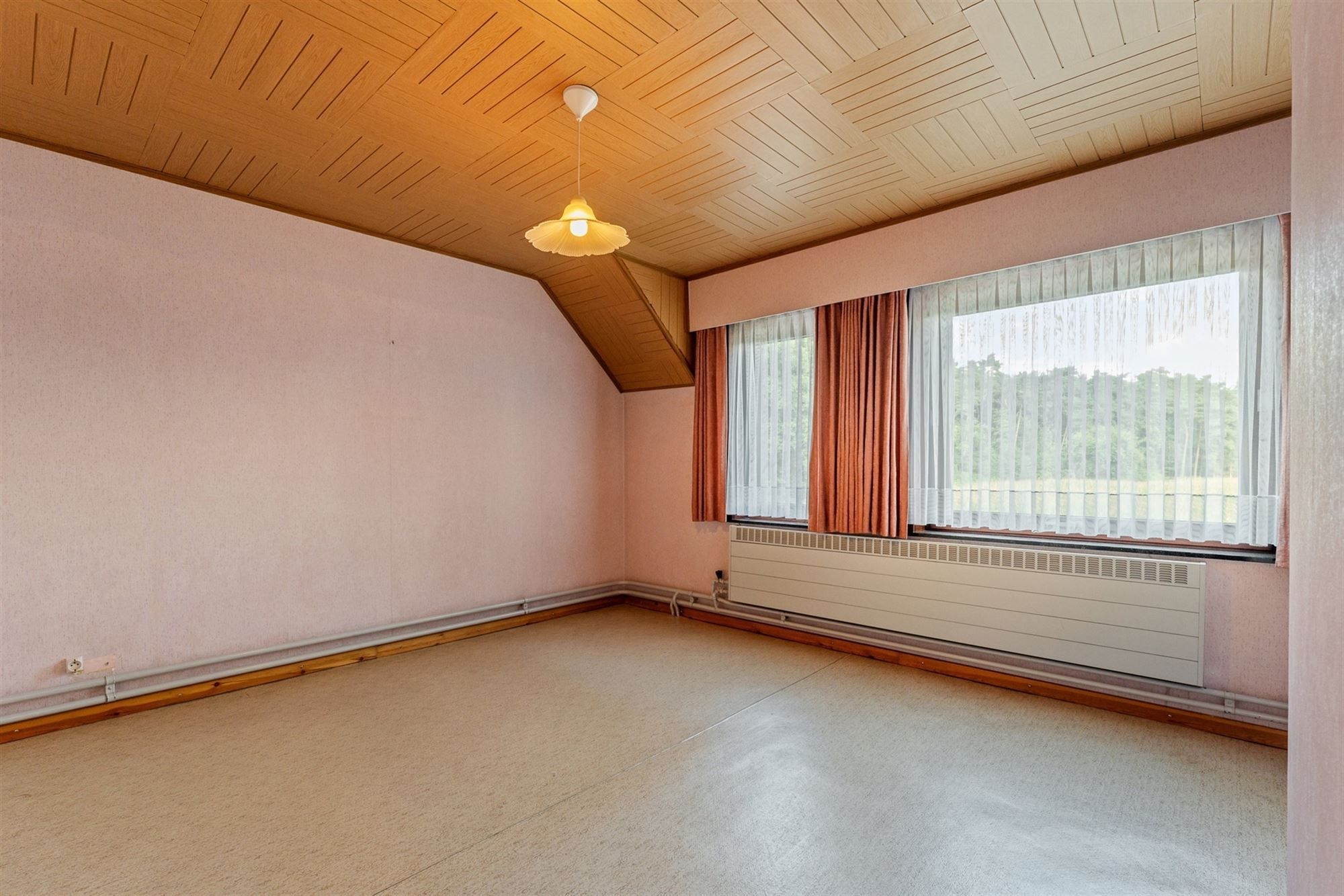 OP TE FRISSEN WONING MET 3 SLAAPKAMERS, SUPER RUSTIG GELEGEN OP EEN PERCEEL VAN 10A TEMIDDEN VAN HET GROEN TE HAM foto 14