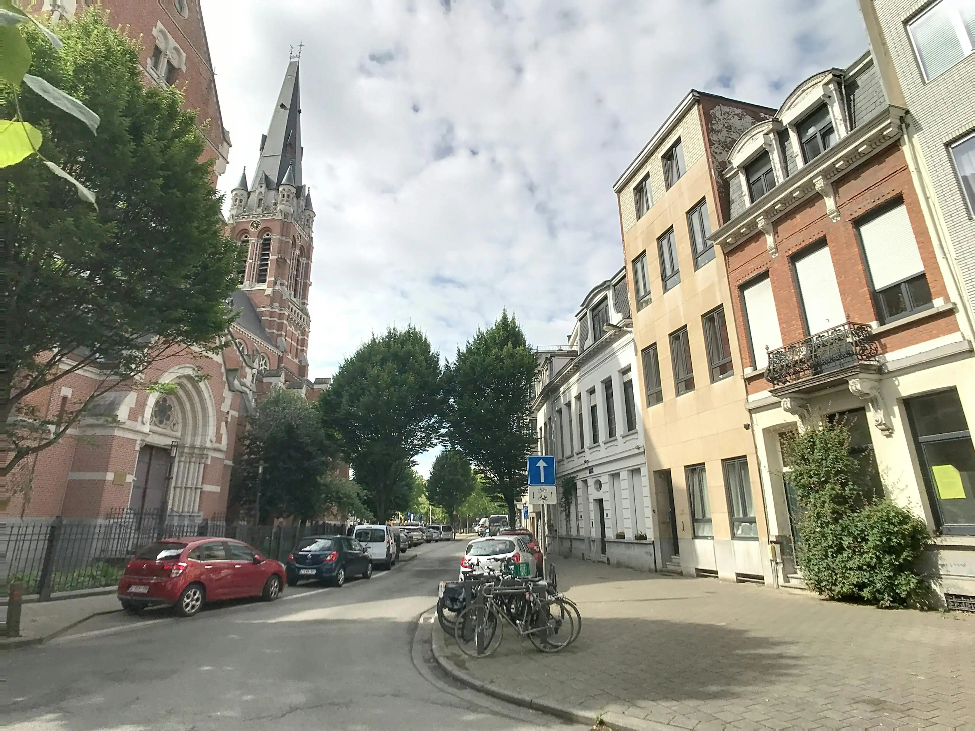 Huis met 8 studio's te koop in Antwerpen foto 2