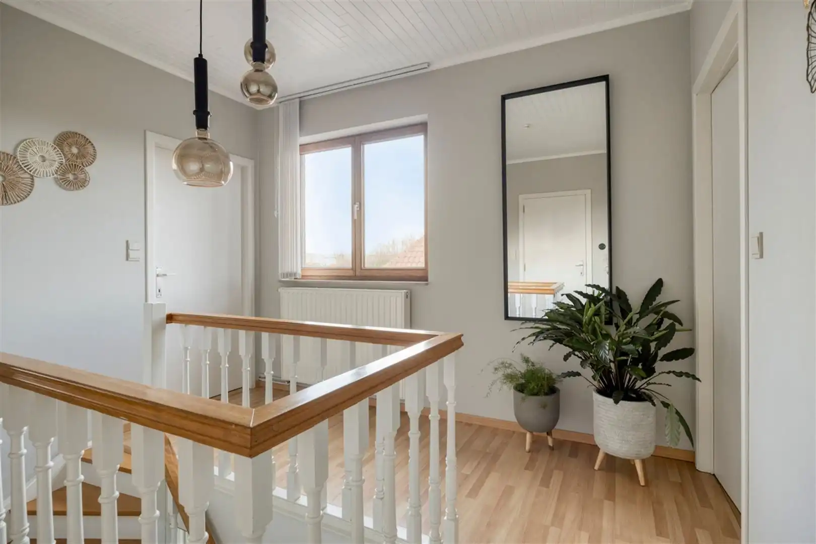 Goed onderhouden en mooi afgewerkte woning op een toplocatie te Oostakker.  foto 16