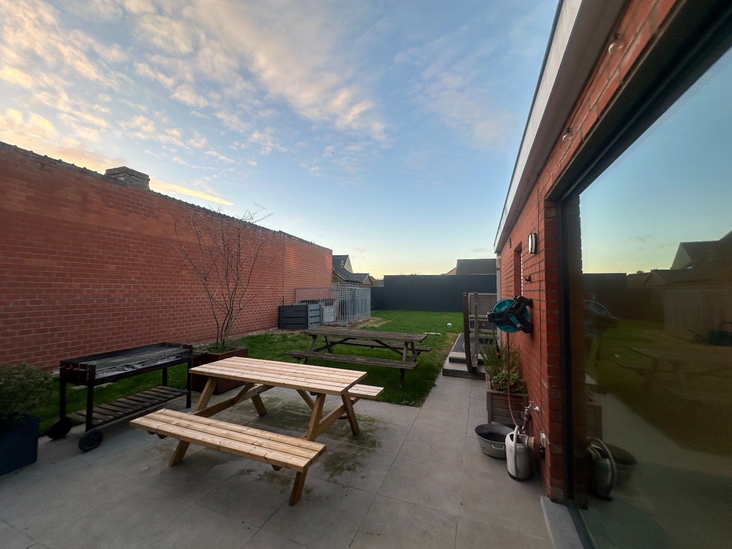 Ruime woning met zonnige tuin in centrum Merkem foto 7