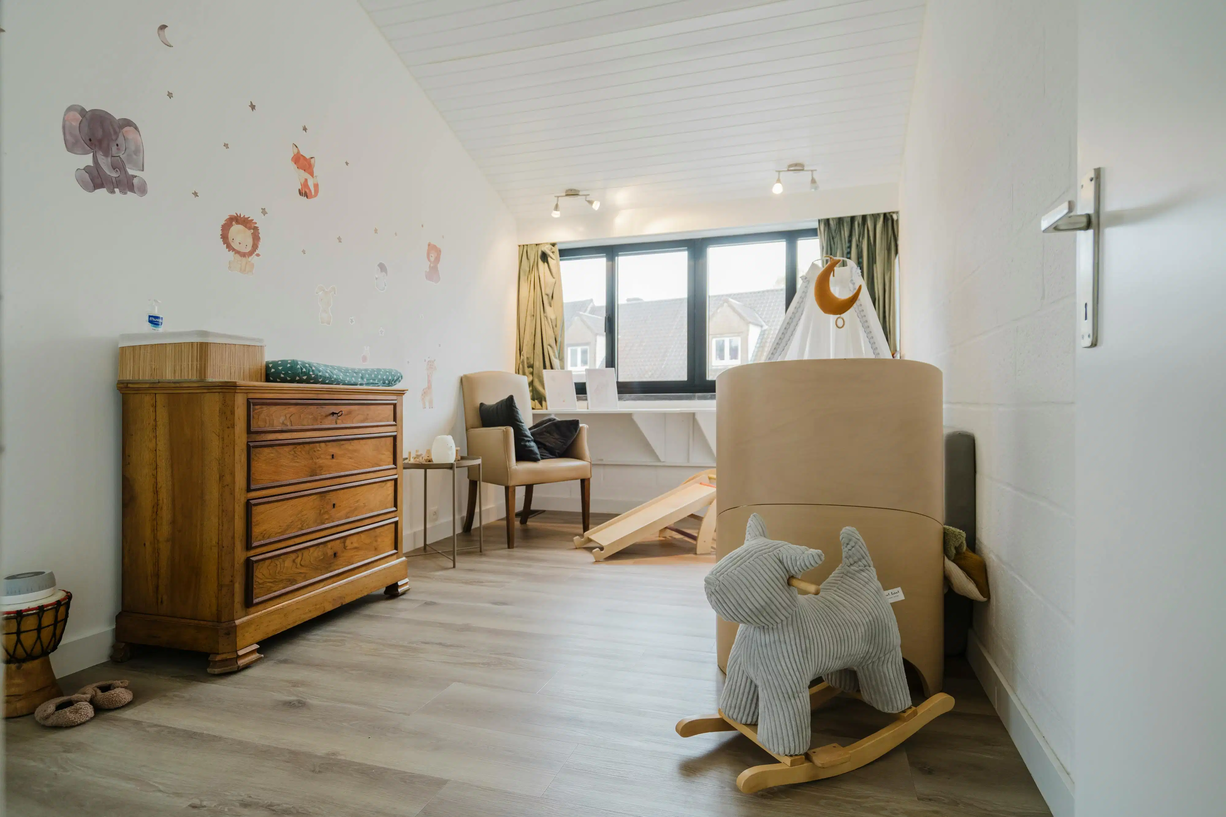 Instapklaar huis te koop te Kortrijk foto 12