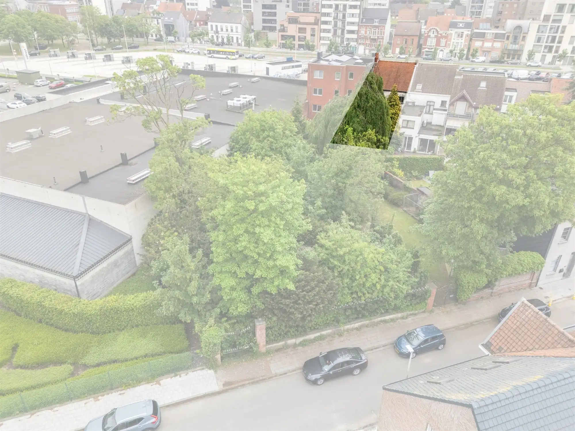 Te renoveren woning met uitzonderlijk potentieel in het centrum van Zelzate foto 20