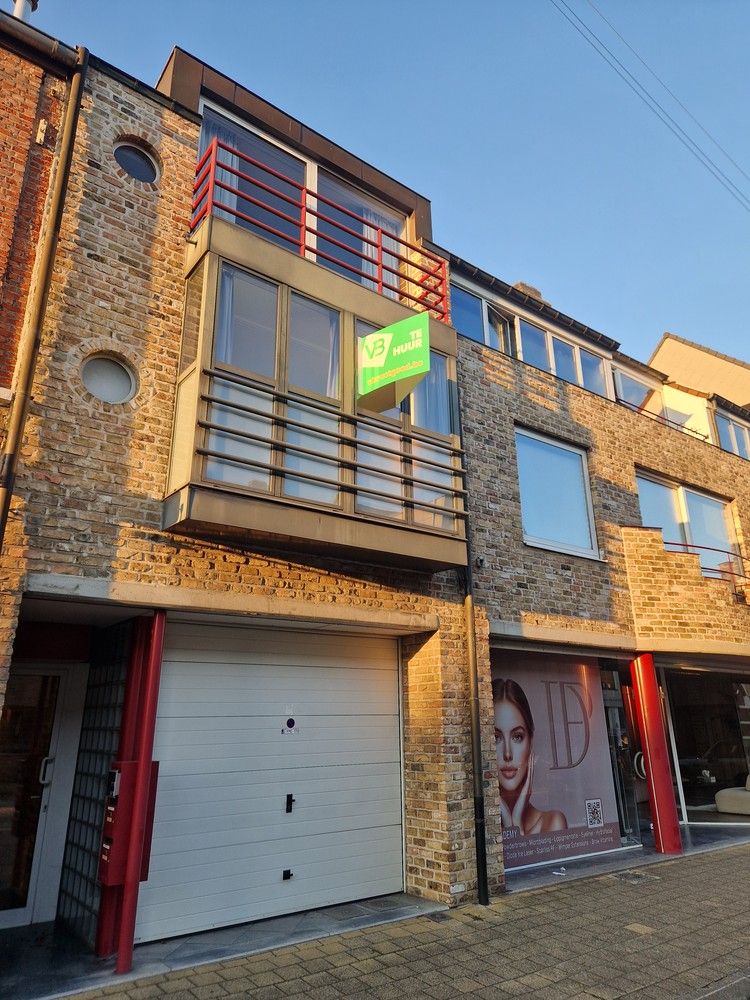 Appartement met één slaapkamer en garagebox in het centrum van Wijnegem! foto 1