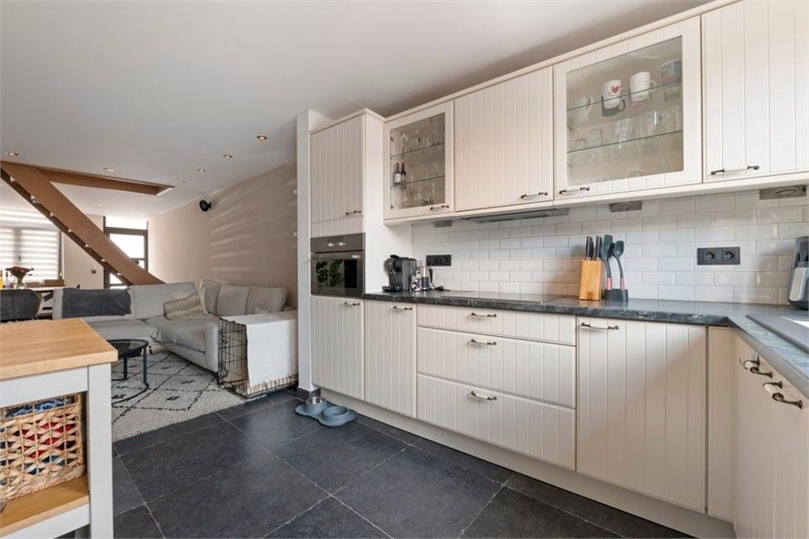 ENERGIEZUINIGE STADSWONING MET ZONNEPANELEN IN HET CENTRUM VAN SINT-TRUIDEN foto 11