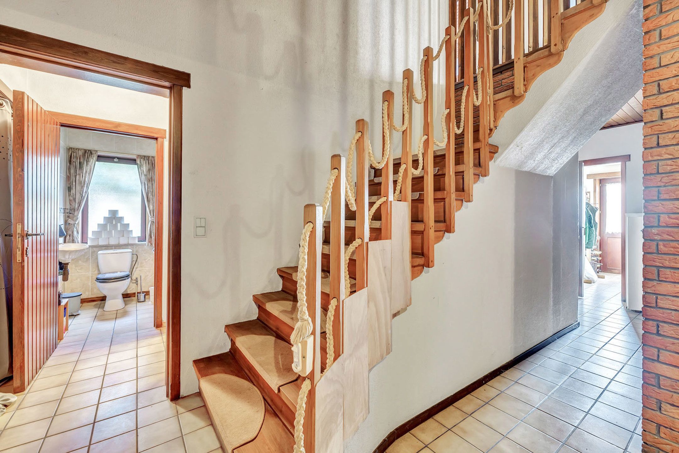 Uitzonderlijke woning met 5 slaapkamers  volledig onderkelderd foto 10