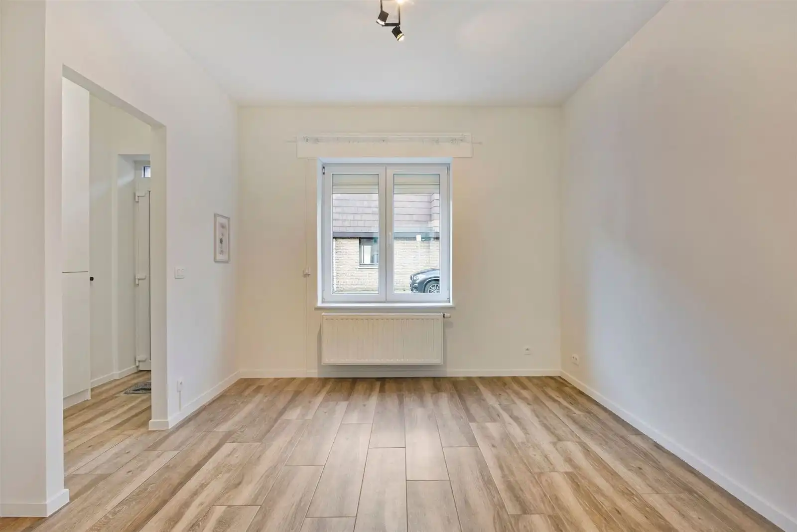Gerenoveerde woning met 4 slaapkamers en tuin foto 5