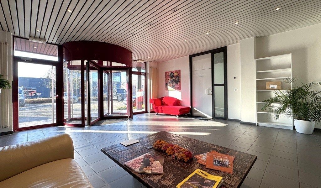 Instapklare kantoren te huur vlakbij A12 in Aartselaar foto 2