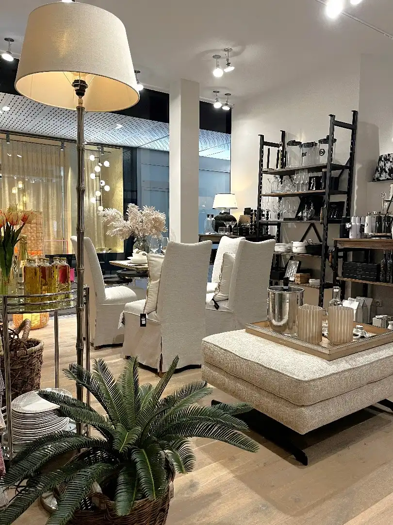 Groot verhuurd handelspand Dumortierlaan 35 te koop  foto 2