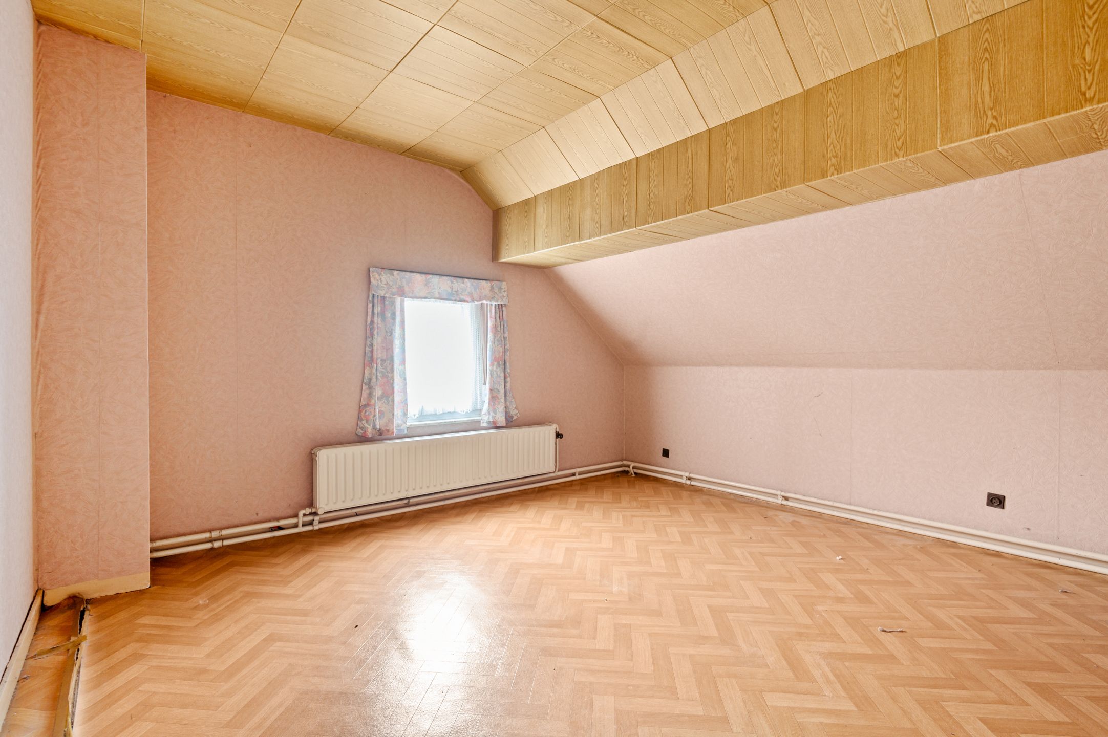 Te renoveren woning met ruime tuin op toplocatie Vosselaar. foto 17