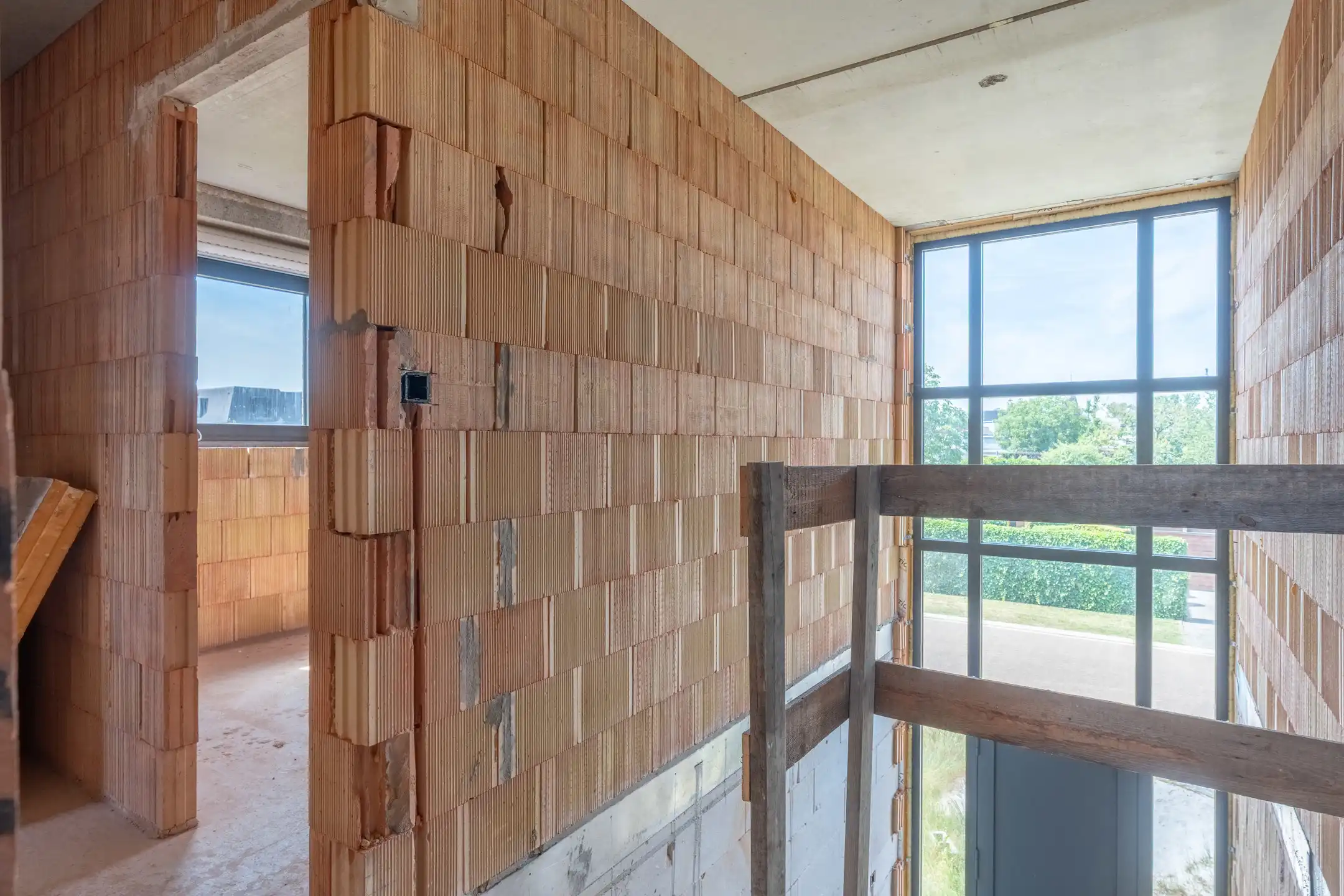 Nieuwbouwwoning met o.a. 4 slpk, garage op  443 m² (ZO) foto 14