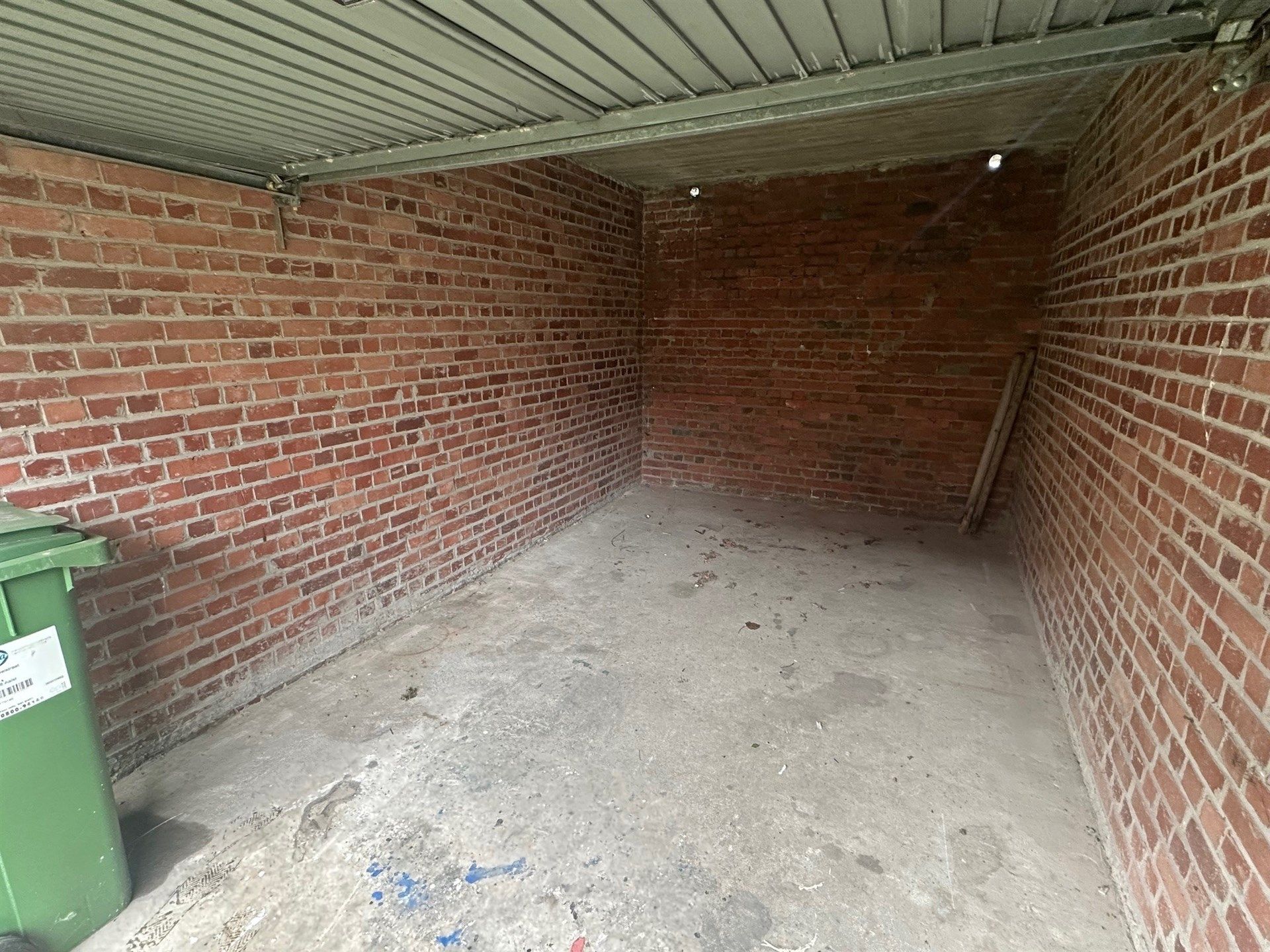 Op te frissen woning met twee slaapkamers en garage te Hofstade foto 27