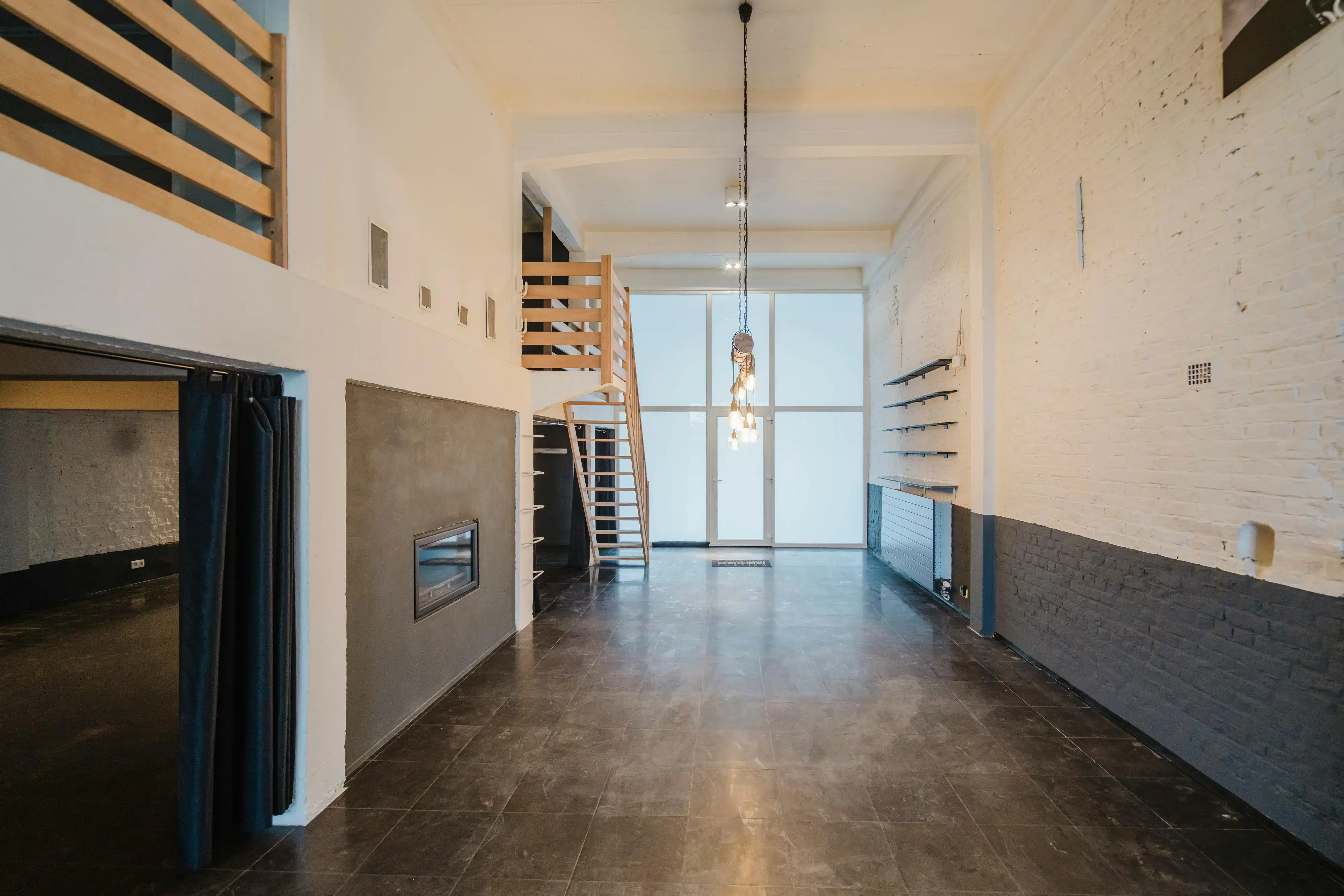 Unieke loft met 5 kamers te koop in centrum Desselgem foto 5