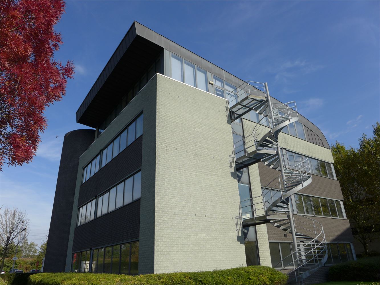 780 m² kantoren foto {{pictureIndex}}