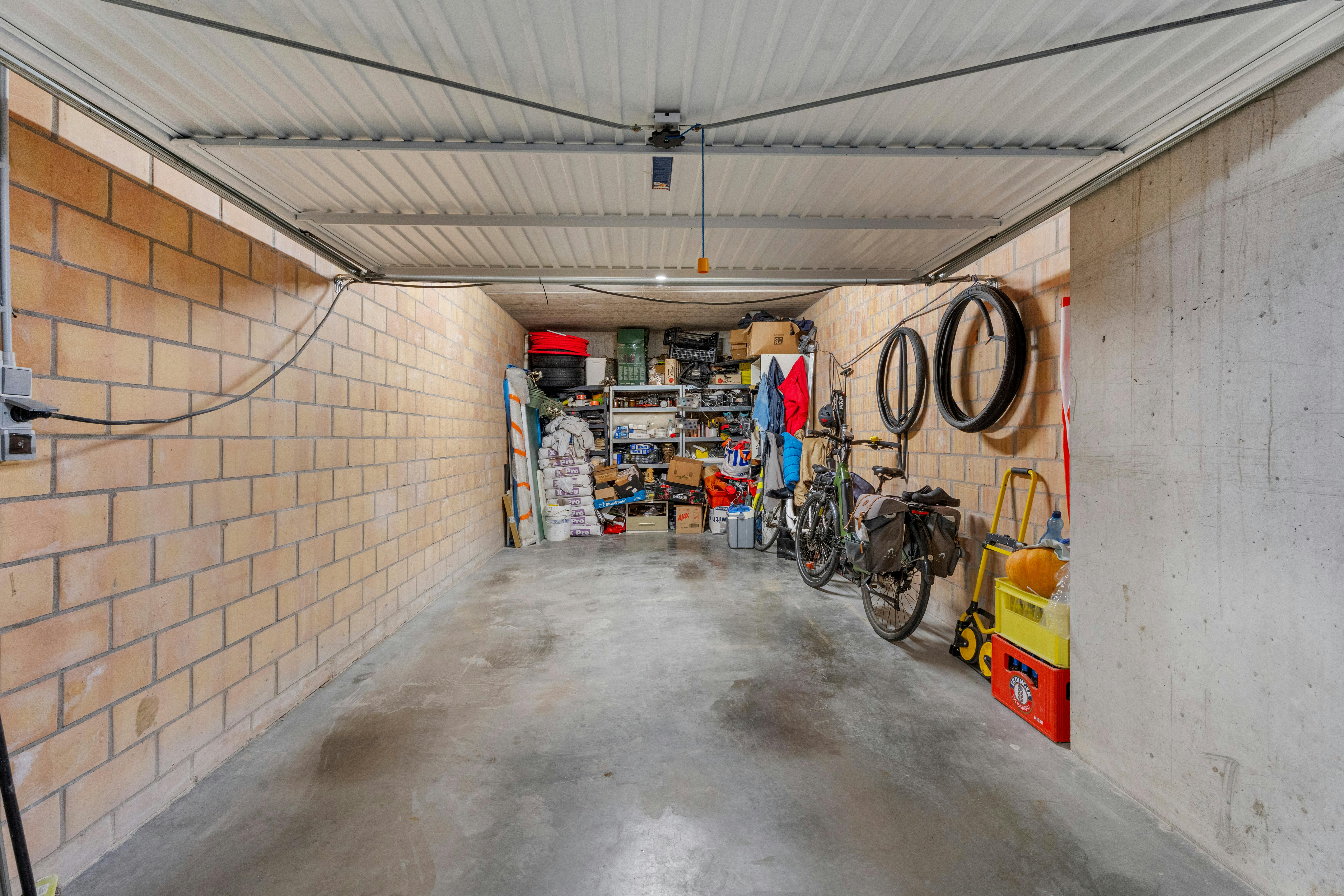 Instapklaar appartement met garage in centrum Ieper  foto 20