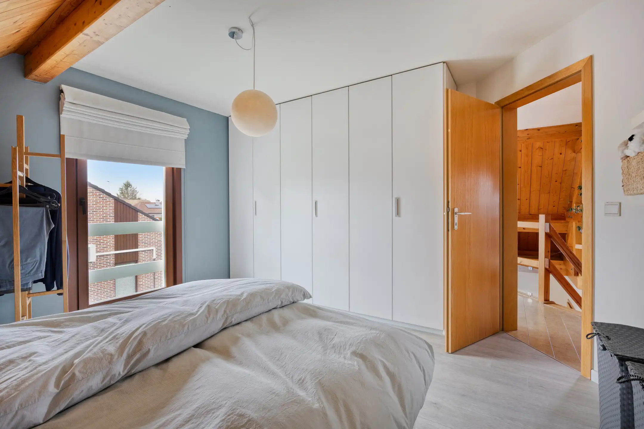 Energiezuinige woning met 5 slaapkamers & tuin op toplocatie foto 11