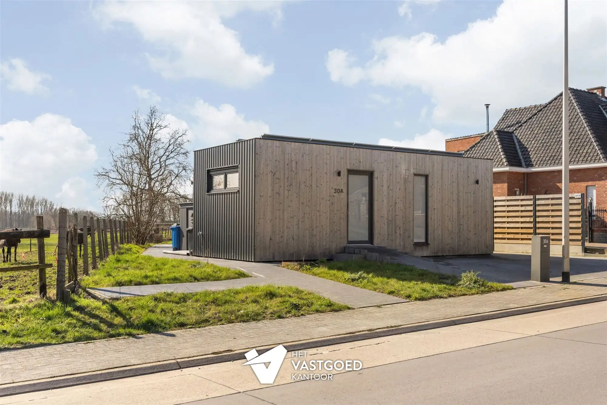 HEEL KNUSSE GELIJKVLOERSE WONING MET 3 SLAAPKAMERS EN ZUIDGERICHTE TUIN TE BUDINGEN foto 25