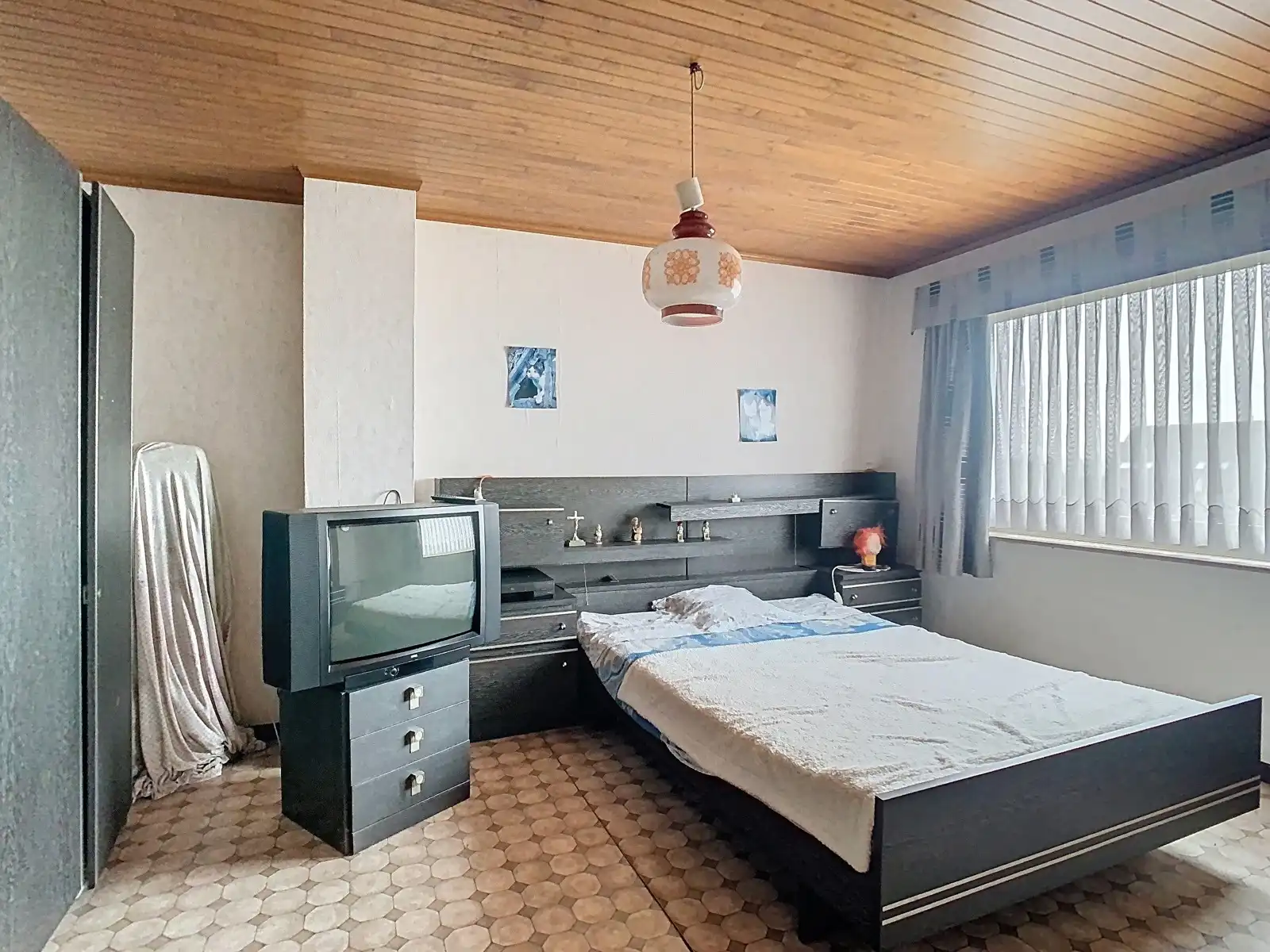 Ruime Woning met 3 SLPK, Tuin én Garage! foto 14