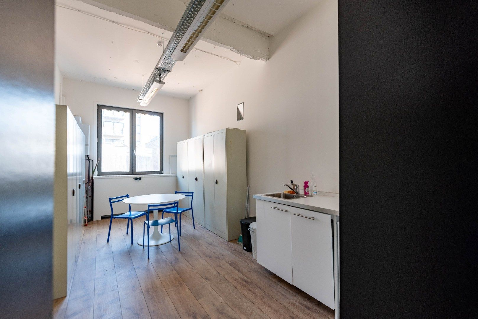 Kantoor te huur foto 11