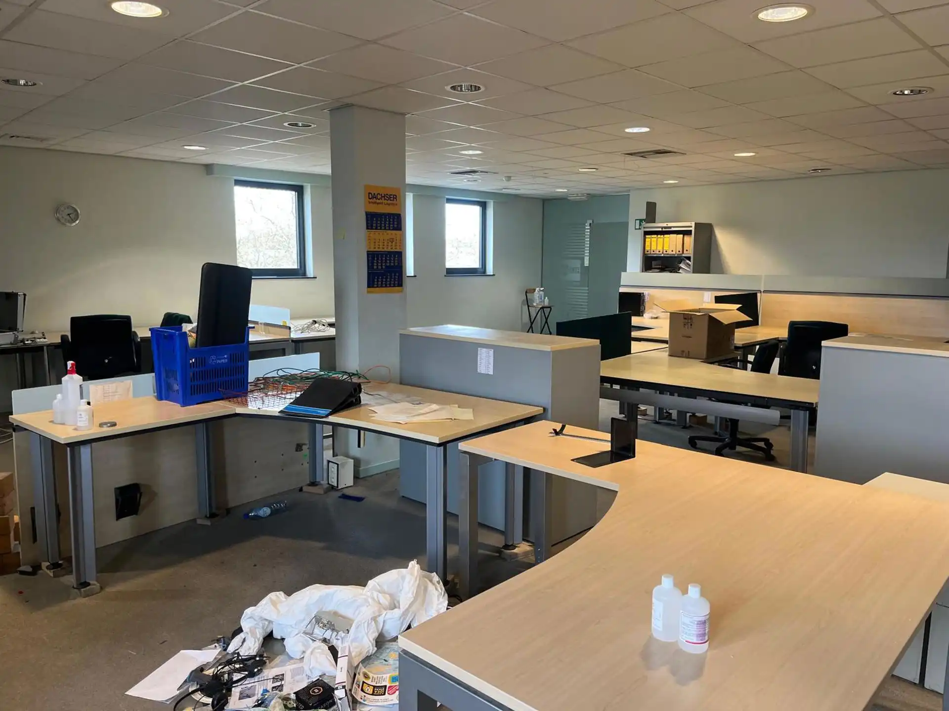 Bedrijfsgebouw magazijn met kantoren Mechelen-Noord foto 9