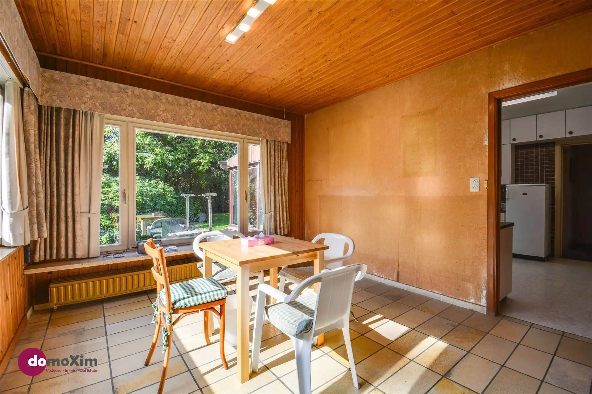 Ruime gezinswoning met mogelijkheden in een unieke, groene omgeving foto 7