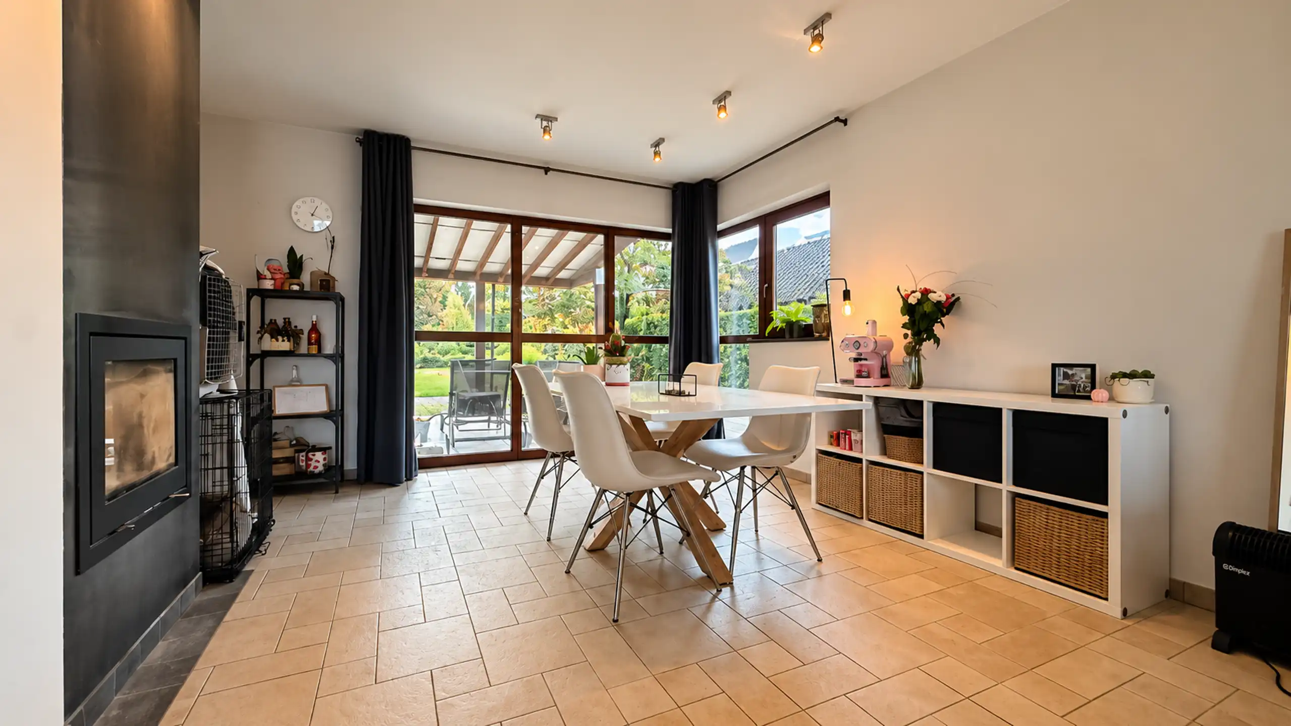 Open bebouwing met ruime kelder + garage nabij Schulensmeer! foto 5